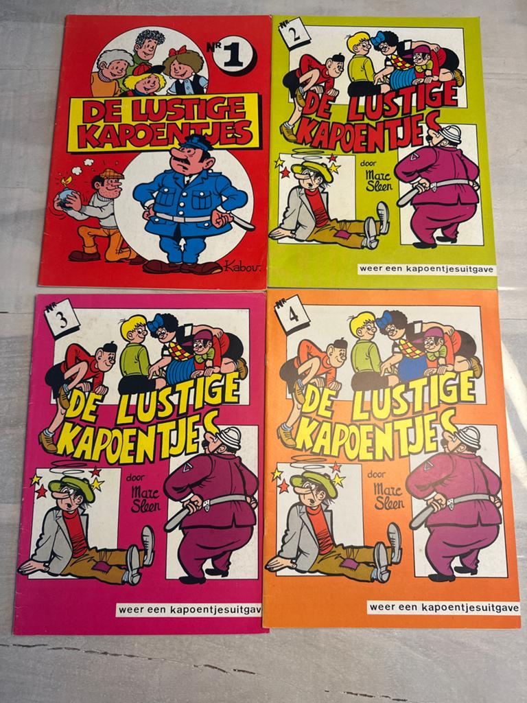 De Lustige Kapoentjes . 4 stuks, Meerdere stripboeken, Ophalen of Verzenden, Zo goed als nieuw