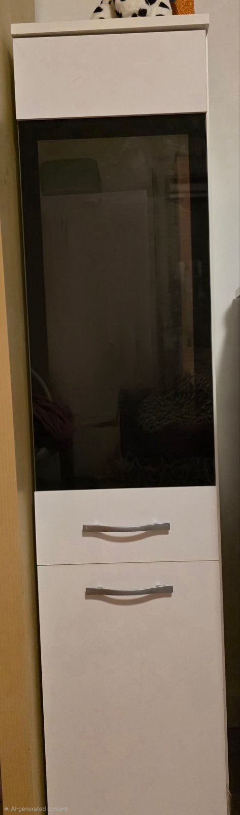 Witte smalle kast met lade en glazen deur, Huis en Inrichting, Kasten | Vitrinekasten, Ophalen, Minder dan 50 cm, Gebruikt, Met deur(en)