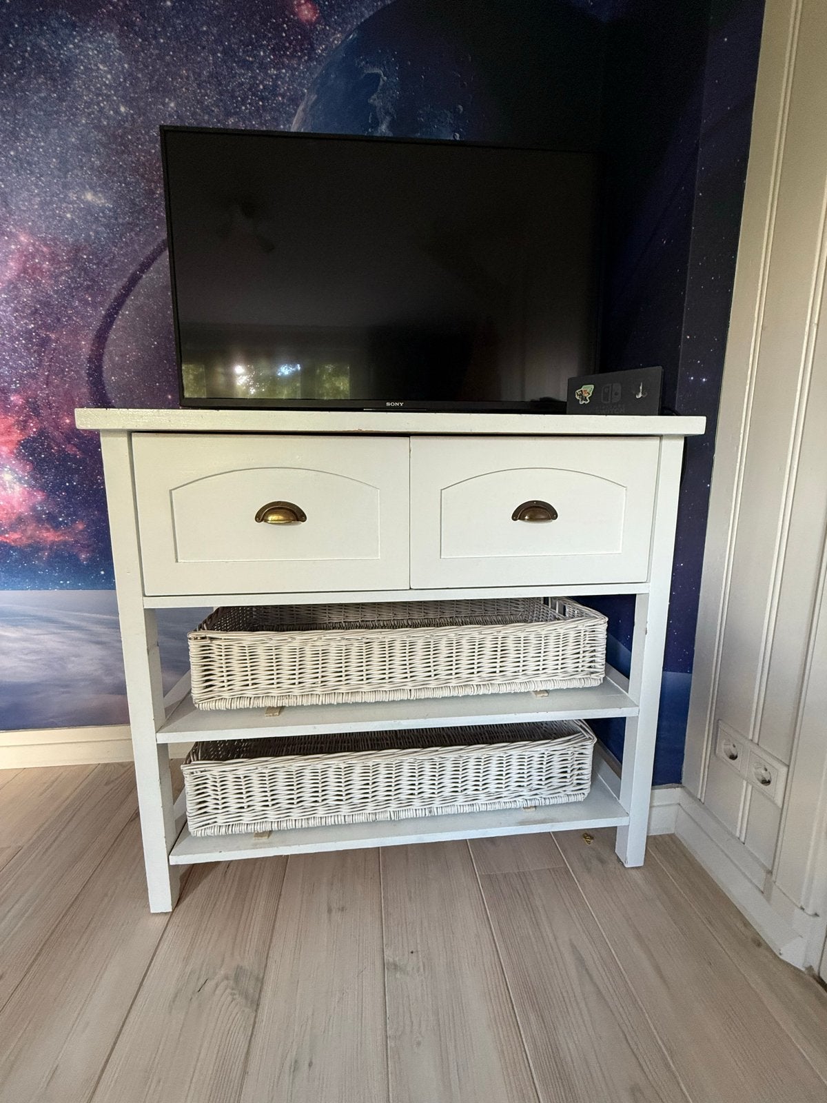 Witte Vintage kast/commode met rieten manden en lades, Ophalen, Gebruikt, 50 tot 70 cm, 75 tot 100 cm
