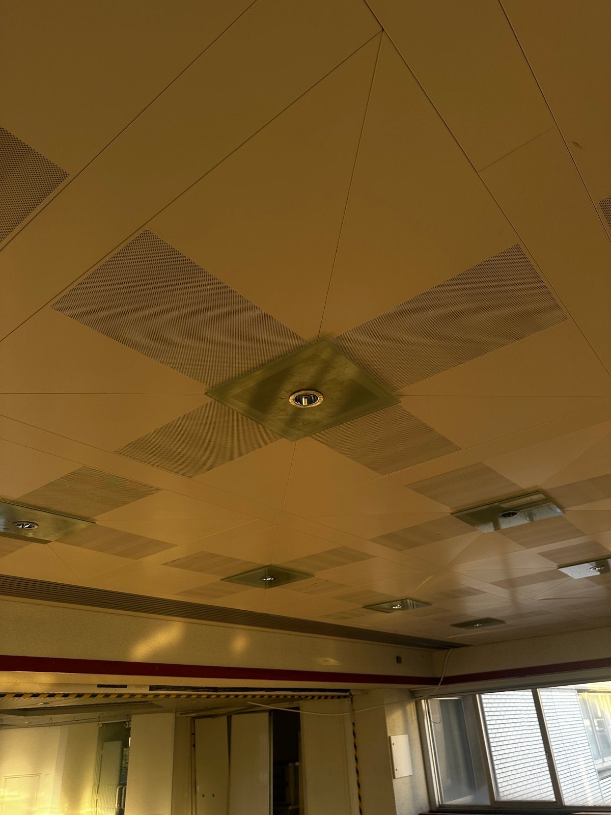 Systeemplafond met geïntegreerde verlichting en ventilatie, Ophalen of Verzenden