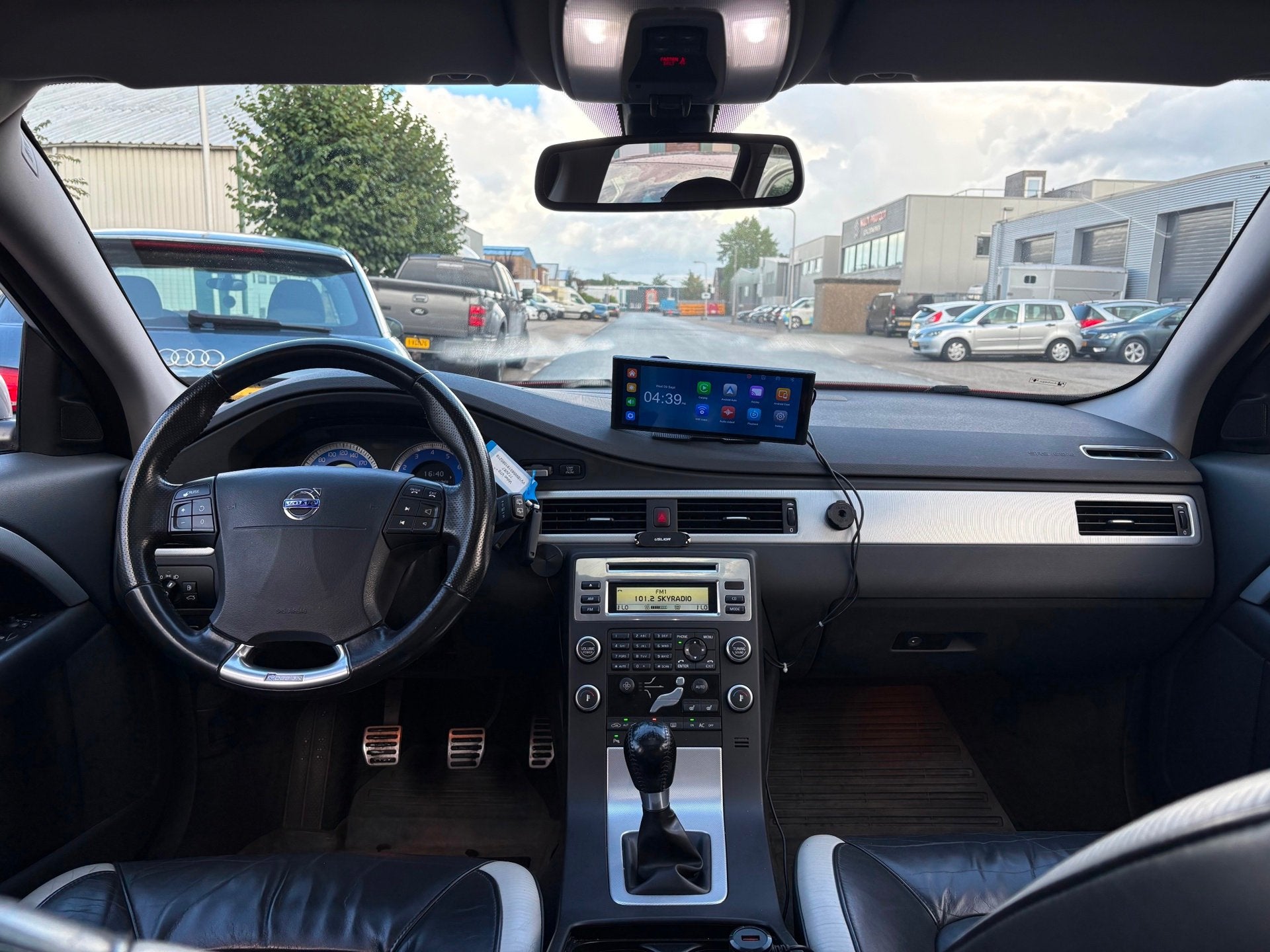 Volvo V70 2.5T RDesign CARPLAY/PDC/CAMERA/PANO/STOELVERW/NAP, Auto's, Voorwielaandrijving, 2521 cc, 93 €/maand, Euro 4