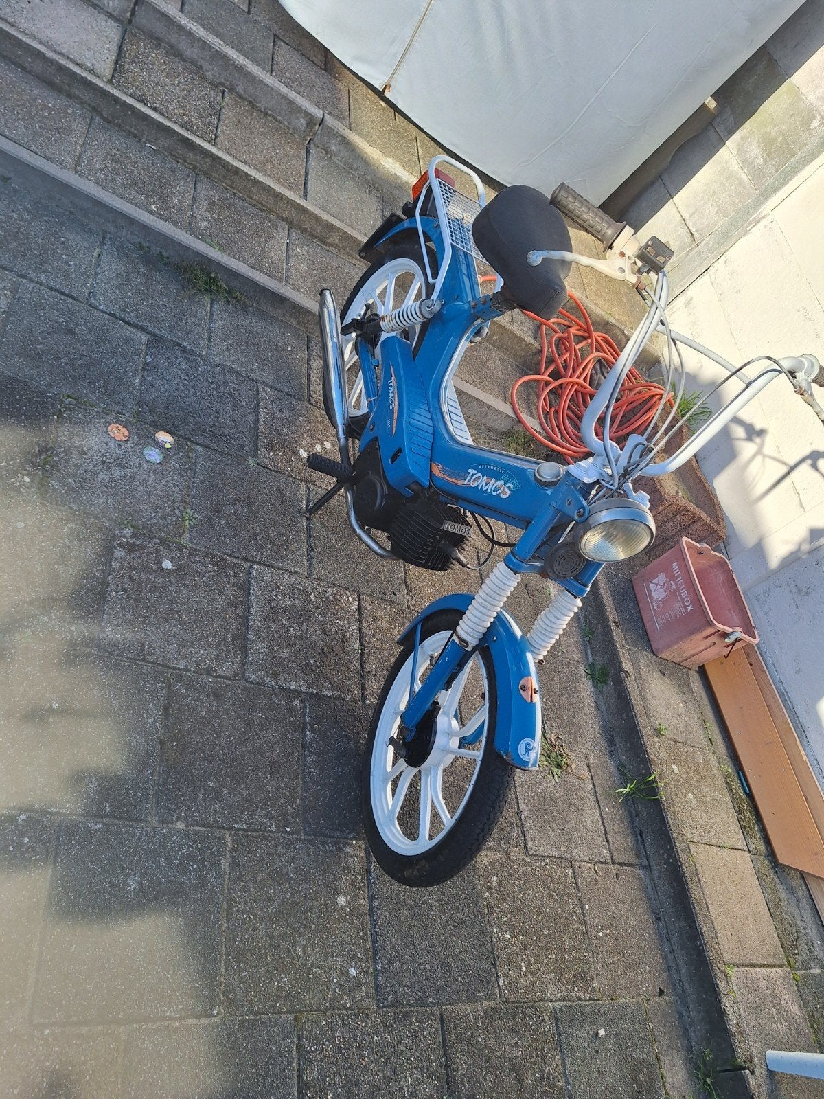 Mooie goed onderhouden blauwe Tomos met blauw kenteken, Ophalen, Gebruikt, Maximaal 25 km/u
