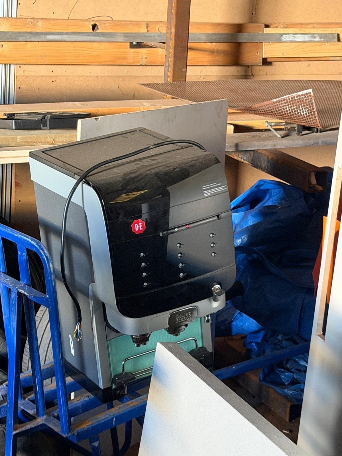 Douwe Egberts Koffiemachine - Overbodig, 10 kopjes of meer, Koffiemachine, Niet werkend, Koffiebonen