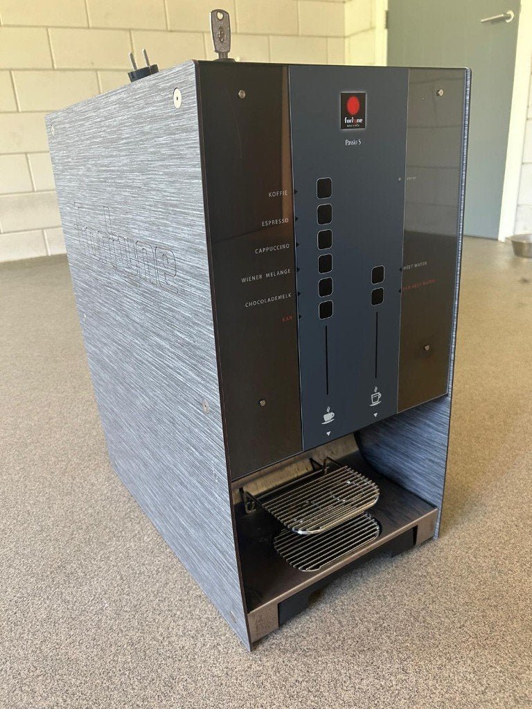 Koffiemachine Passio S, Witgoed en Apparatuur, 10 kopjes of meer, Ophalen, Gebruikt, Koffiemachine