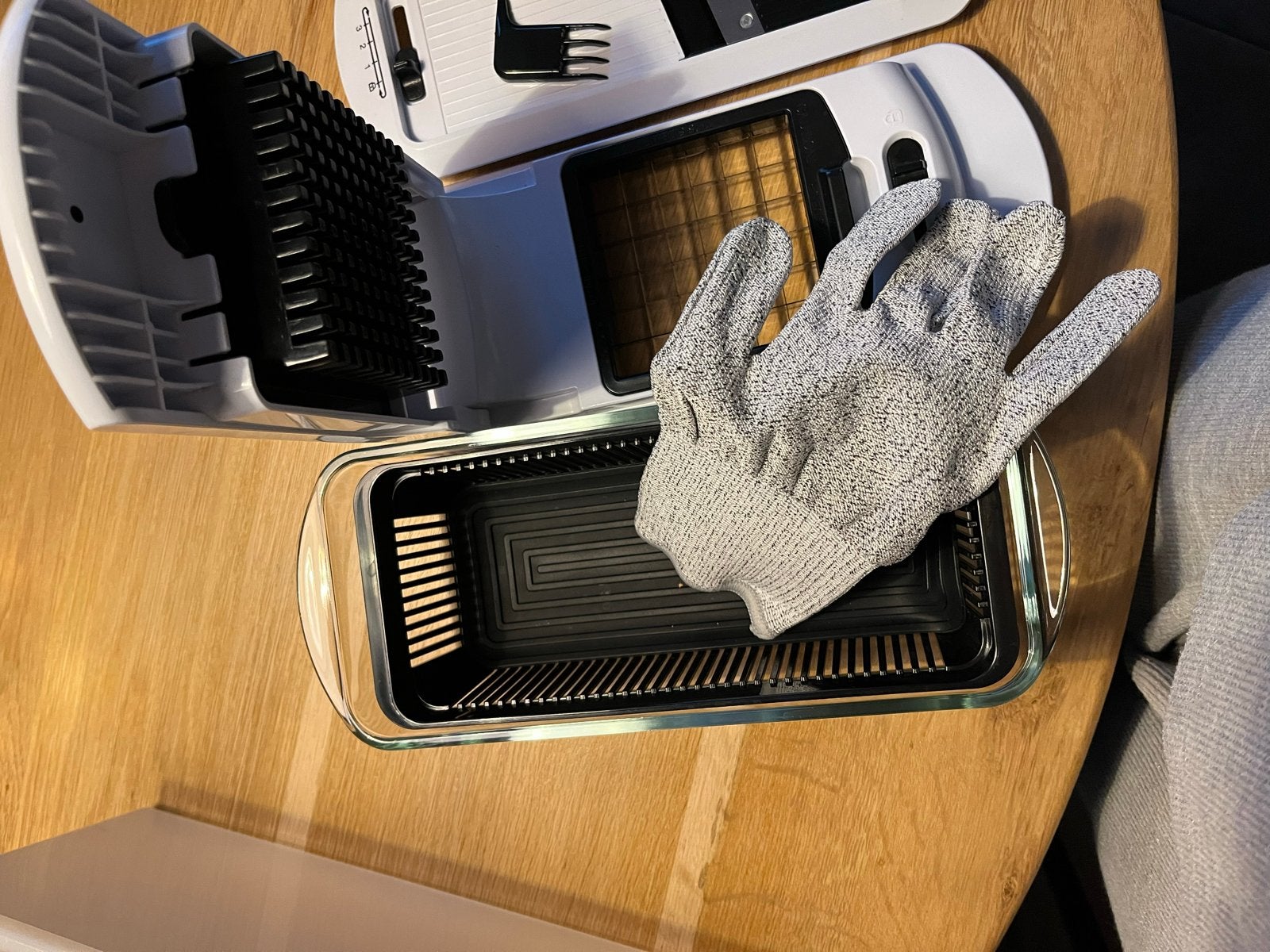 Kitchen Royal Mandoline met ovenschaal en handschoen, Ophalen, Overige typen, Kunststof, Zo goed als nieuw