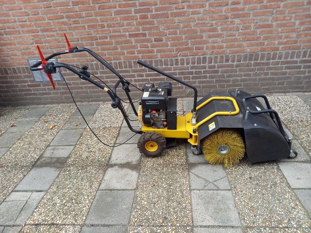 borstel, Ophalen, Zo goed als nieuw, Bezem