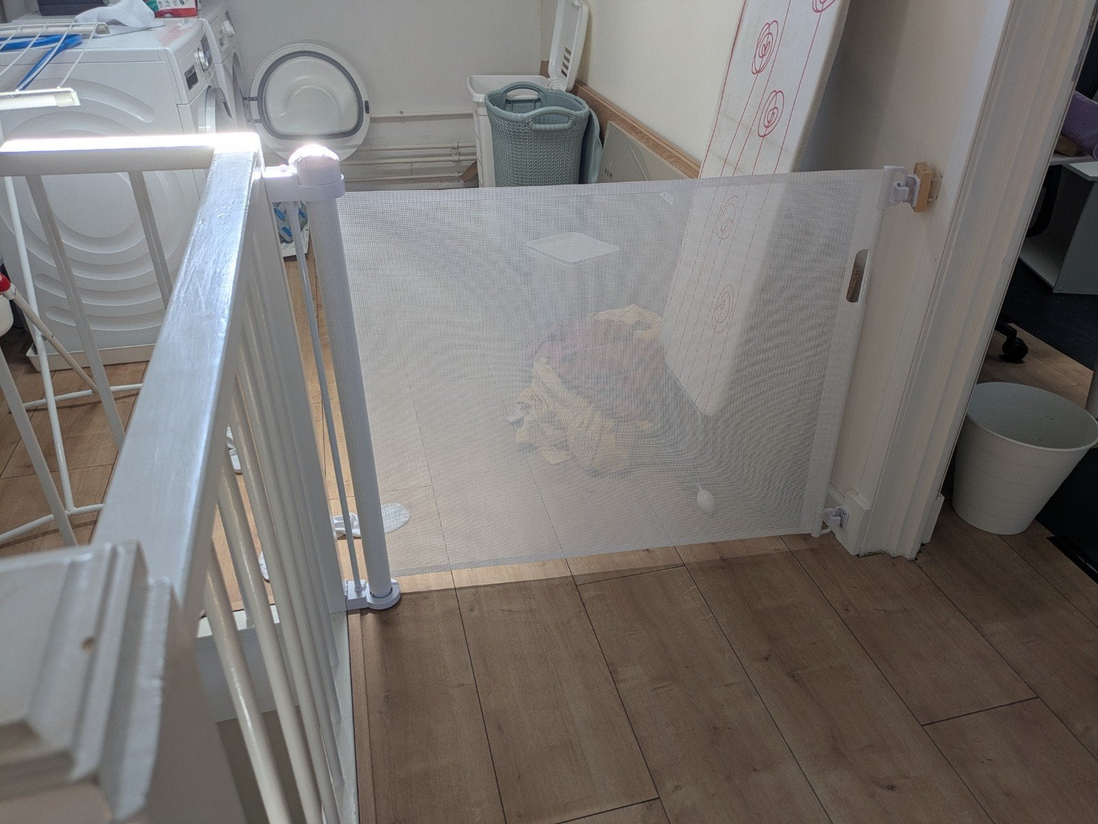traphekje wit  uitrolbaar max 140cm, 80 hoog, Kinderen en Baby's, Ophalen, Overige materialen, 115 cm of meer, Oprolhekje