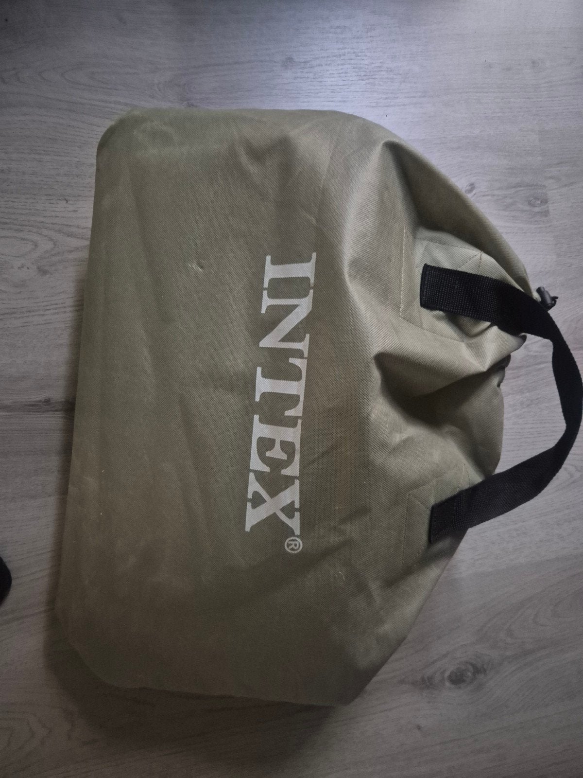 Intex tweepersoons luchtbed, Ophalen, Zo goed als nieuw