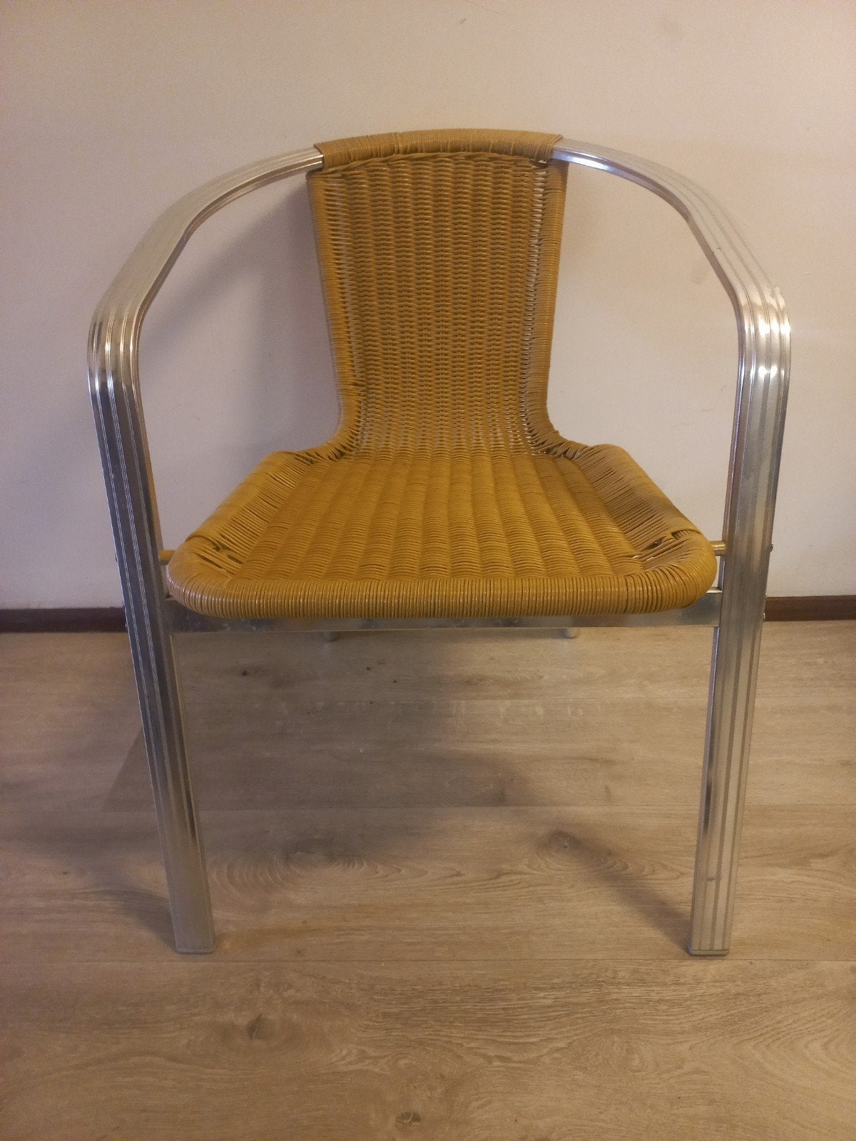 2 aluminium stoelen, Tuin en Terras, Ophalen, Gebruikt, Aluminium, Stapelbaar