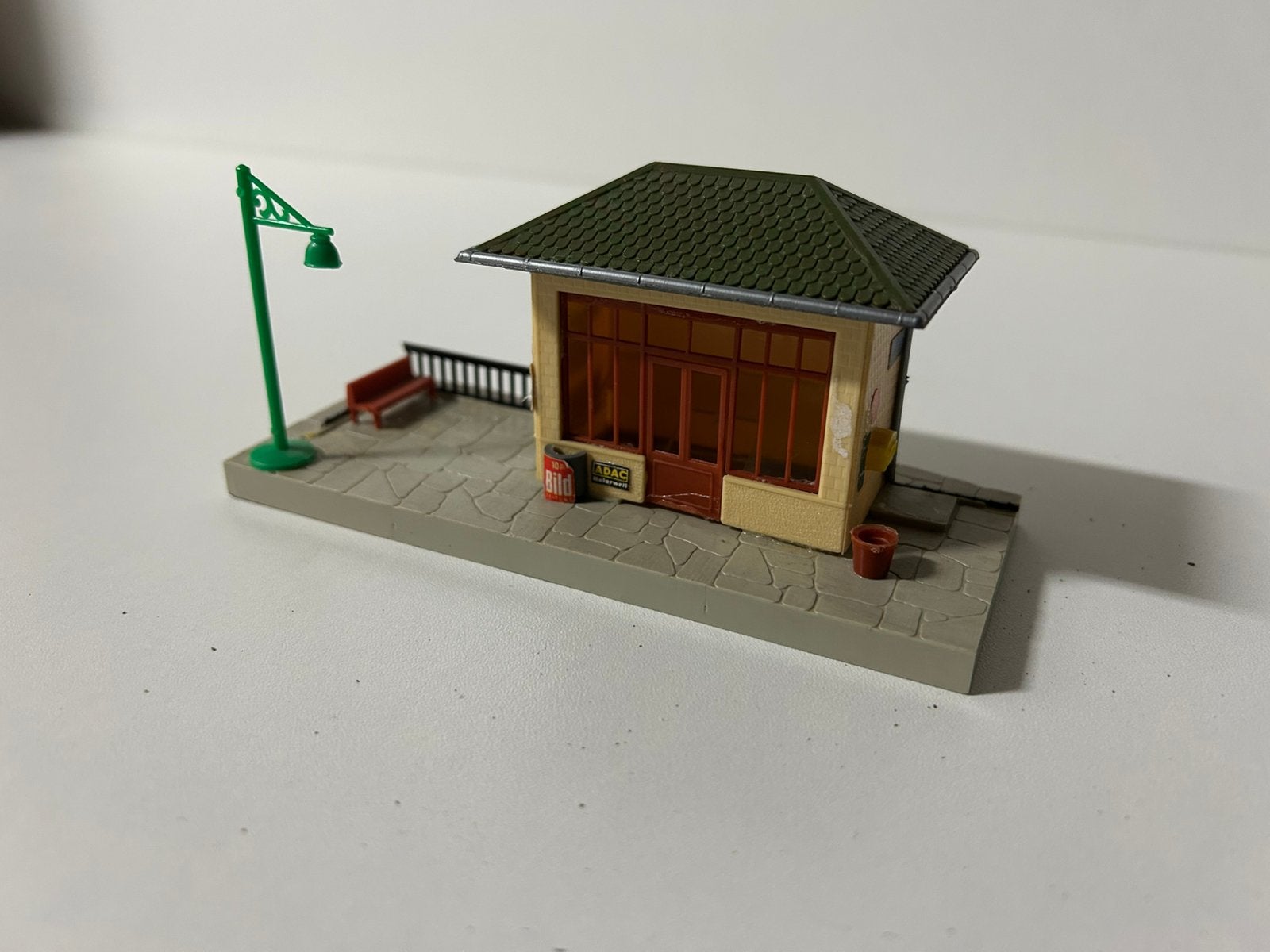 Modelspoorbaan huisje, Overige merken, Gelijkstroom of Wisselstroom, Brug, Tunnel of Gebouw, Ophalen of Verzenden