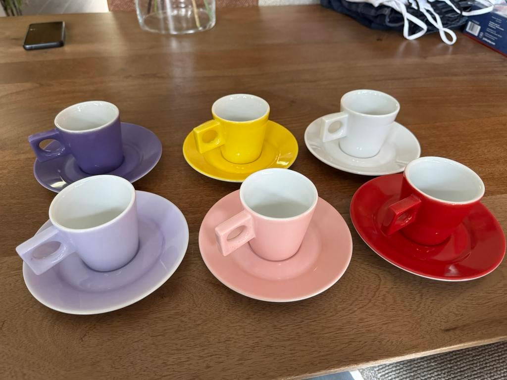 Walkure 6 koffie mok met schotel, Ophalen