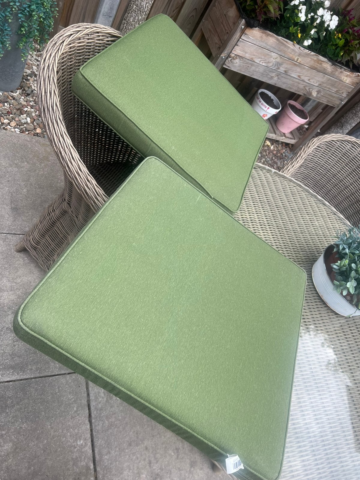2 tuinkussens 60 x 60 cm, Tuin en Terras, Tuinmeubel-accessoires, Ophalen of Verzenden, Zo goed als nieuw