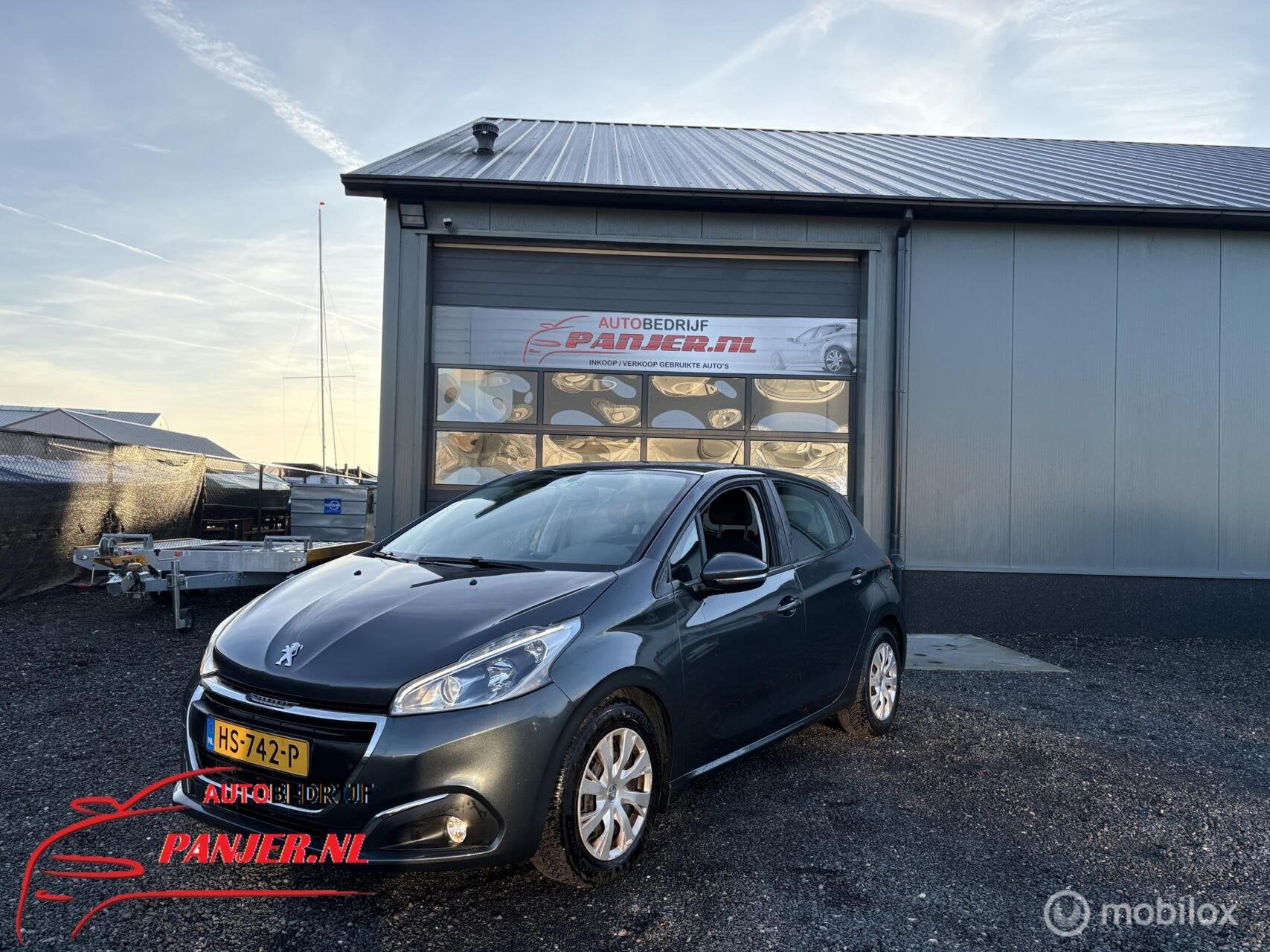 Peugeot 208 1.6 BlueHDi "AIRCO+NAVI+CRUISE", Auto's, Peugeot, Voorwielaandrijving, 590 kg, Gebruikt, 4 cilinders