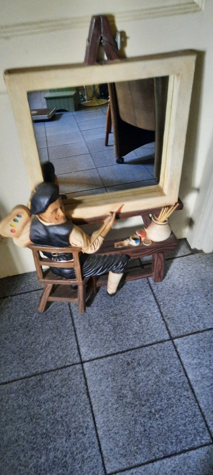 Unieke spiegel met schilderfiguur, Handgemaakt, Wanddecoratie, Hout, Europa