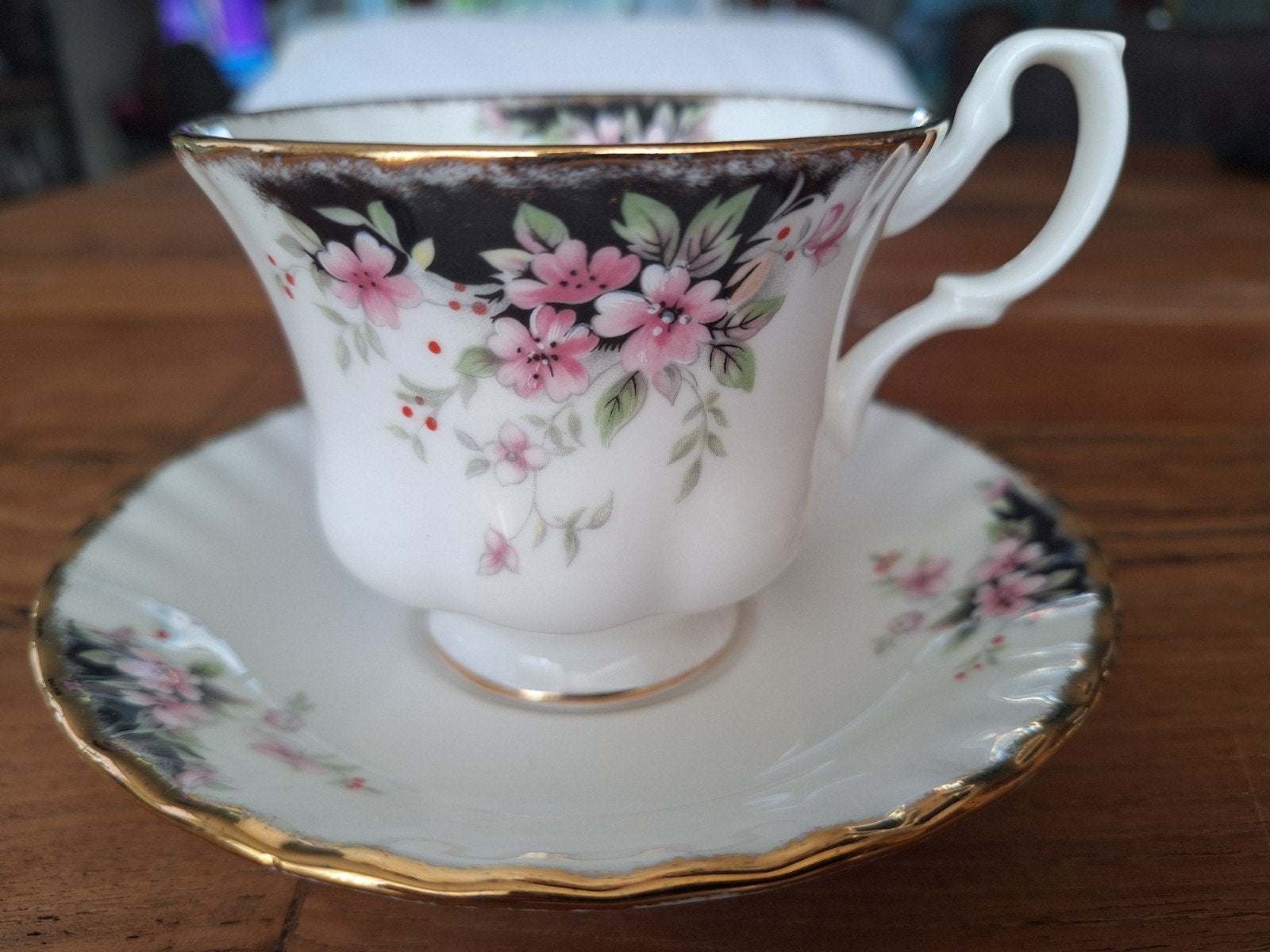 kop en schotel Royal Albert Bone China Engeland, Ophalen of Verzenden