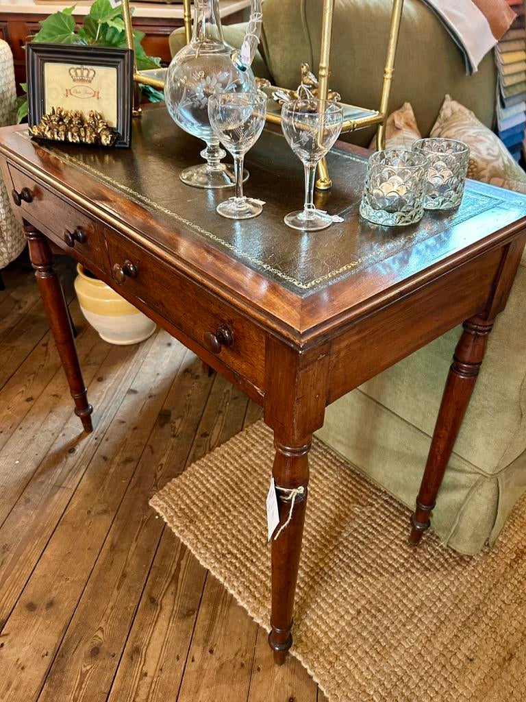 Kleine antieke houtenschrijftafel/ sidetable. Ca 1880/1920, Ophalen