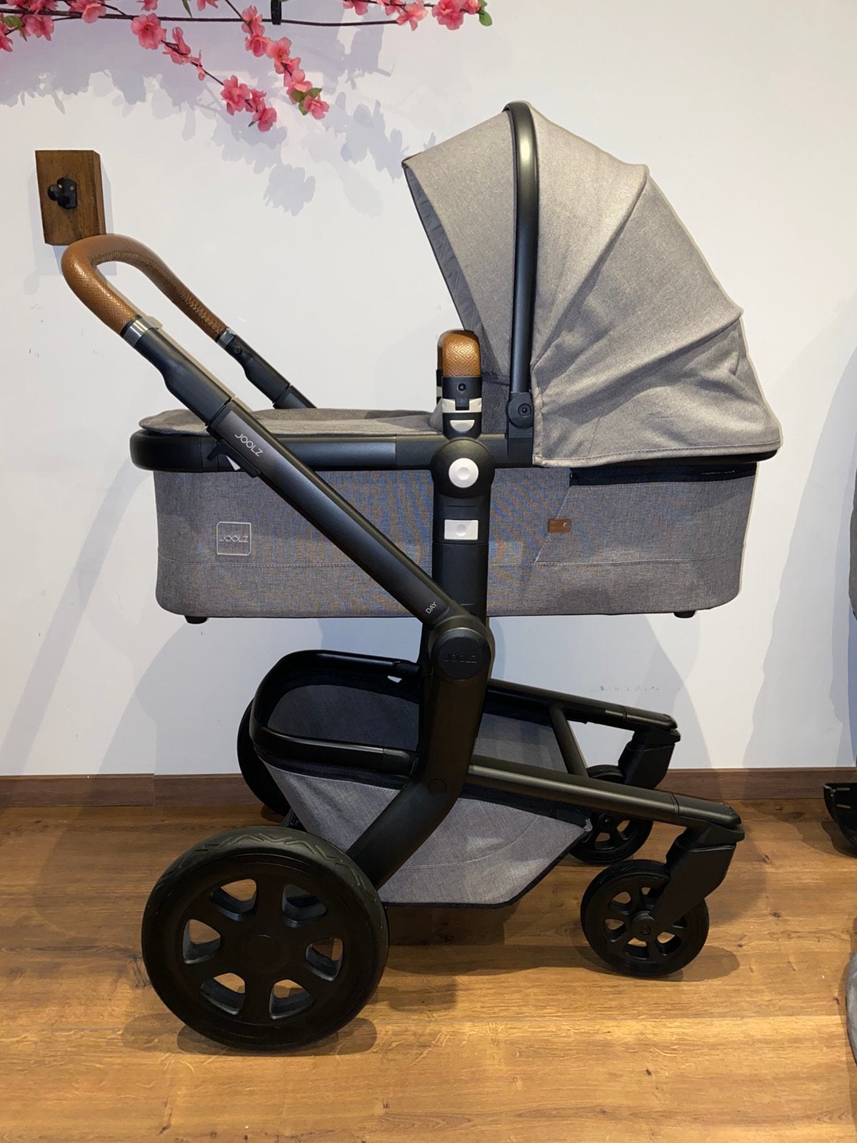Joolz Day3/+ Special Edition Grey 3in1 Kinderwagen + Extra’s, Kinderen en Baby's, Buggy's, Joolz, Zo goed als nieuw, Eikenlaan 76 Spijkenisse