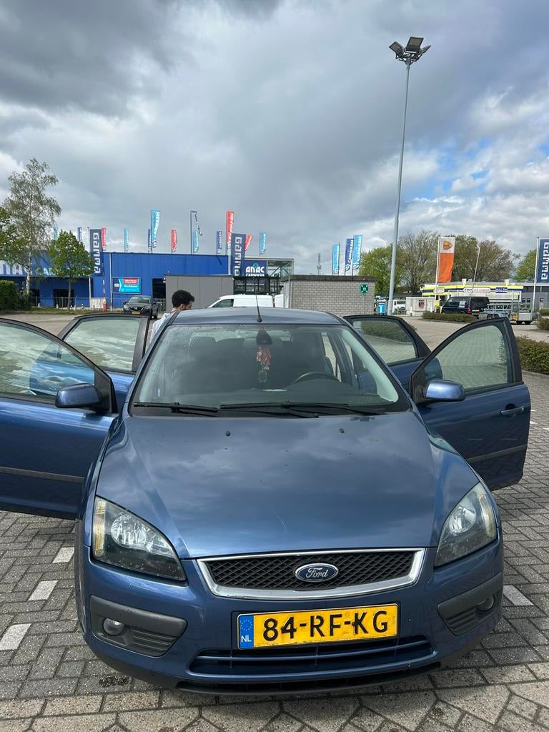 Ford Focus 1.6 74KW 5D 2005 Blauw, Auto's, Ford, Particulier, Focus, Benzine, B, Hatchback, Handgeschakeld, Origineel Nederlands