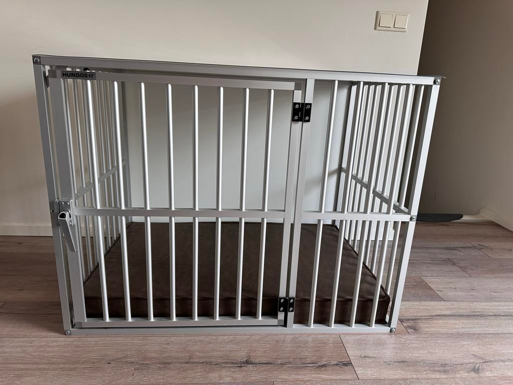 Hundos kamerbench maat L, Dieren en Toebehoren, Ophalen, Zo goed als nieuw