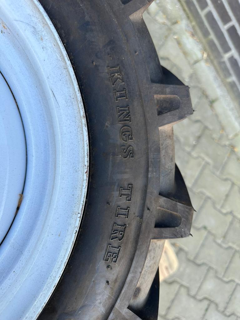 Banden op velg tbv tuinfrees, Ophalen, Nieuw