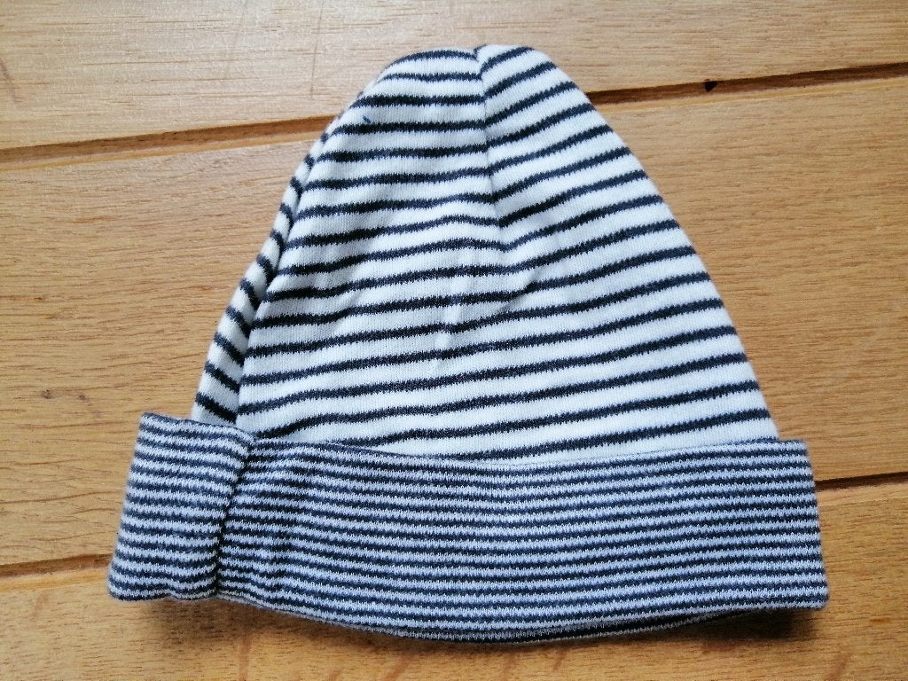 HEMA muts zwart ecru streep ONE SIZE - nieuw -, Kinderen en Baby's, Babykleding | Mutsen, Sjaals en Wanten, Maat 62, Jongetje of Meisje