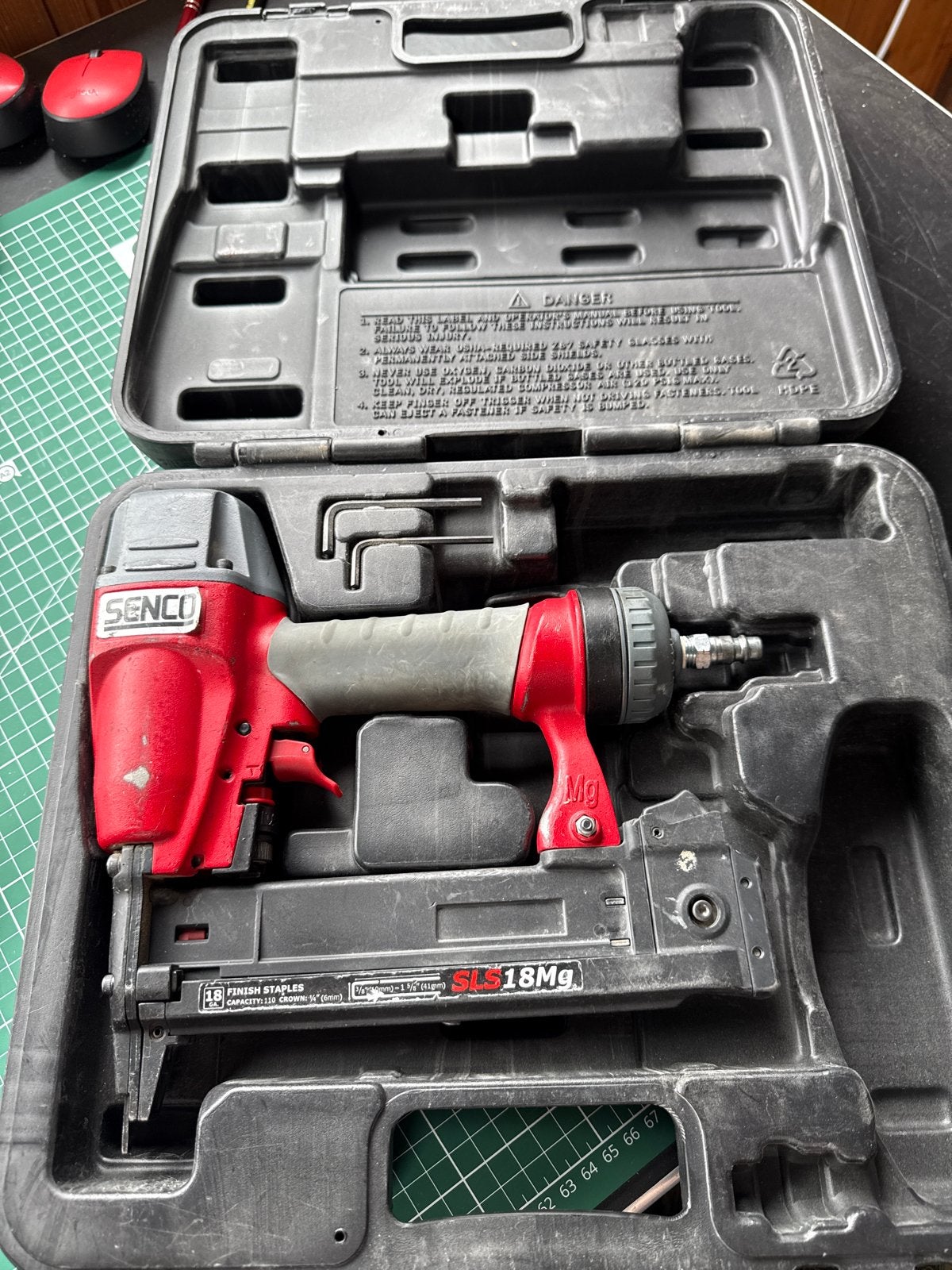 Senco SLS18Mg tacker - zwaar gebruikt, niet getest, Doe-het-zelf en Verbouw, Gereedschap | Handgereedschap, Gebruikt, Overige merken