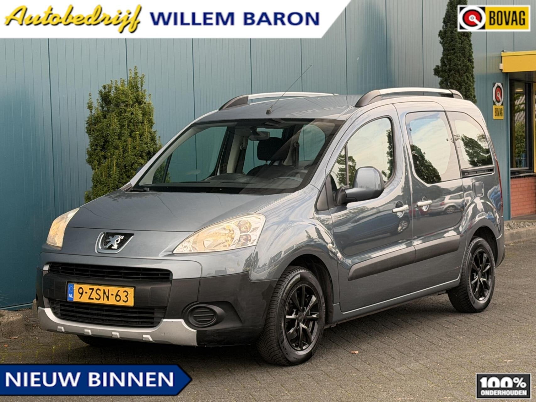 Peugeot Partner Tepee 1.6 e-HDi AUT. Active TREKH | CRUISE |, Auto's, Stof, Zwart, 4 cilinders, 23 km/l