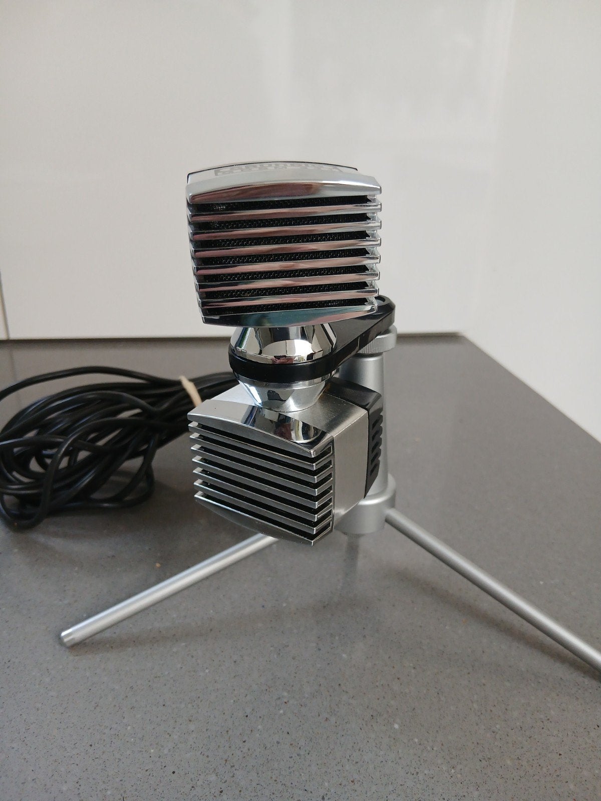 Vintage Grundig GDSM 331 Stereo Microfoon met Statief, Muziek en Instrumenten, Microfoons, Ophalen of Verzenden, Zo goed als nieuw