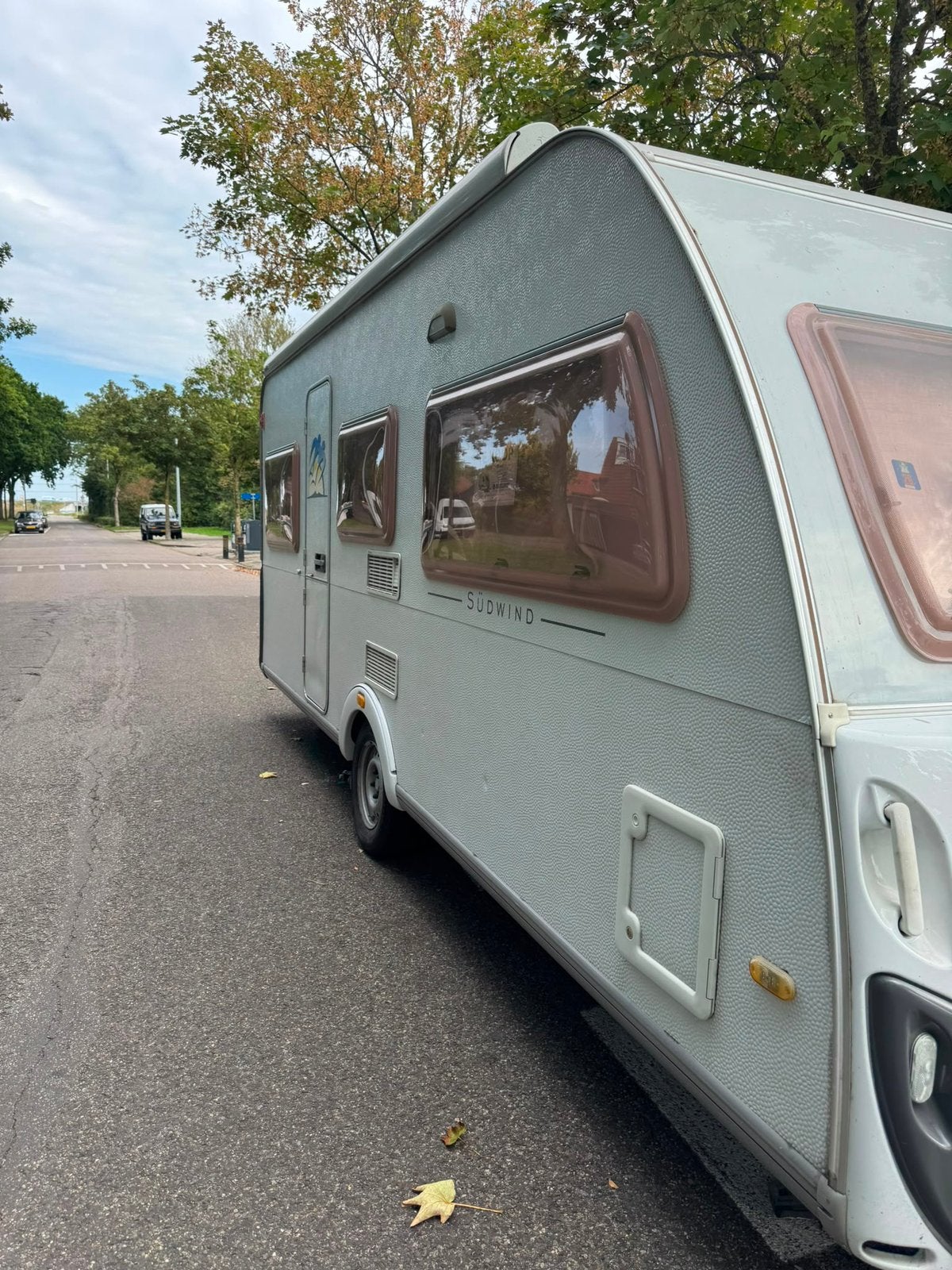 Mooie 6 persoons knaus met stapelbed aan de voorzijde, Rondzit, Particulier, Luifel, Knaus