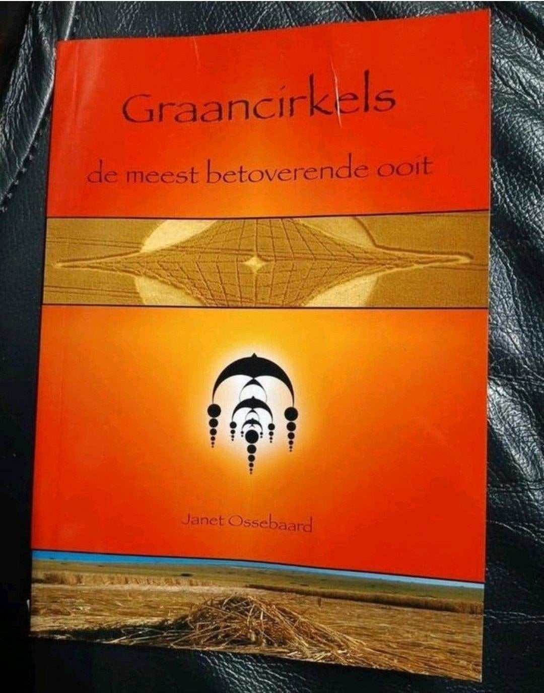 Graancirkels: de meest betoverende ooit  Ossebaard VASTE PRI, Ophalen of Verzenden, Zo goed als nieuw
