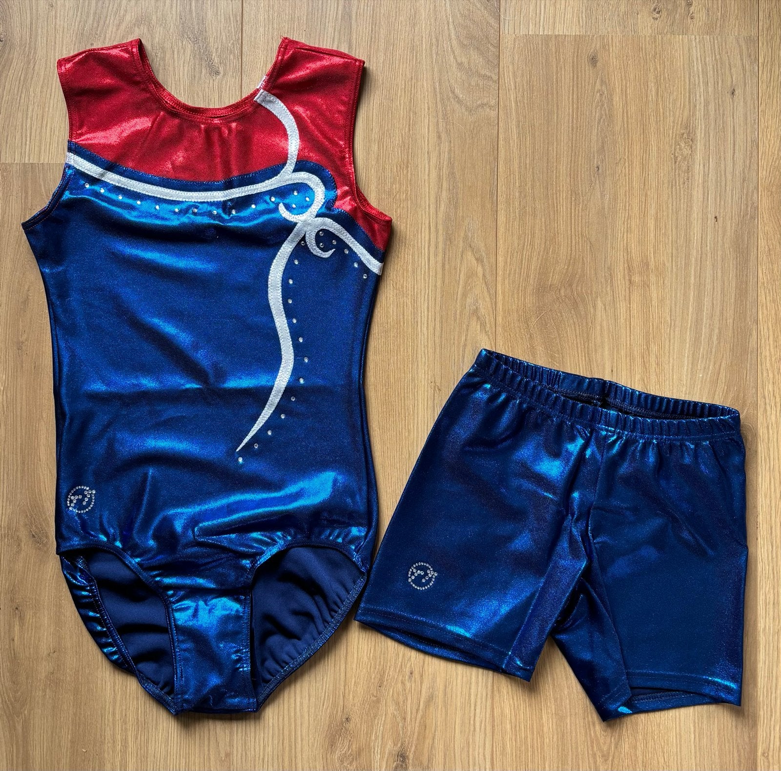 Nieuw turnpakje en turnbroekje - TT Gymnastics, Sport en Fitness, Blauw, Nieuw, Ophalen of Verzenden, Turnpak(je)