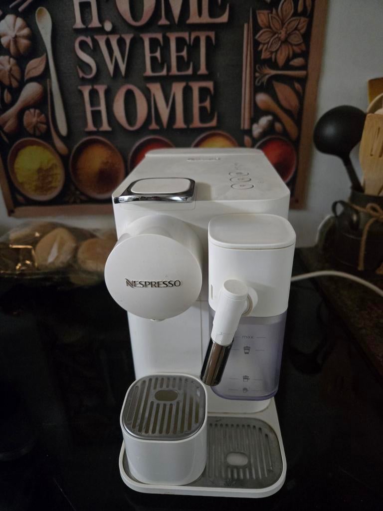 Nespresso Lattissima - Zeer goede staat, Witgoed en Apparatuur, Koffiezetapparaten, Ophalen