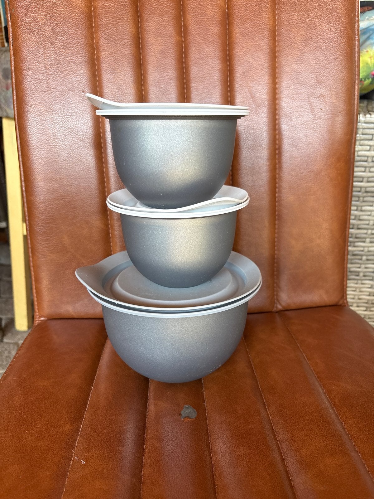 Tupperware kommen set grijs met deksel, Ophalen, Overige kleuren, Zo goed als nieuw, Met deksel