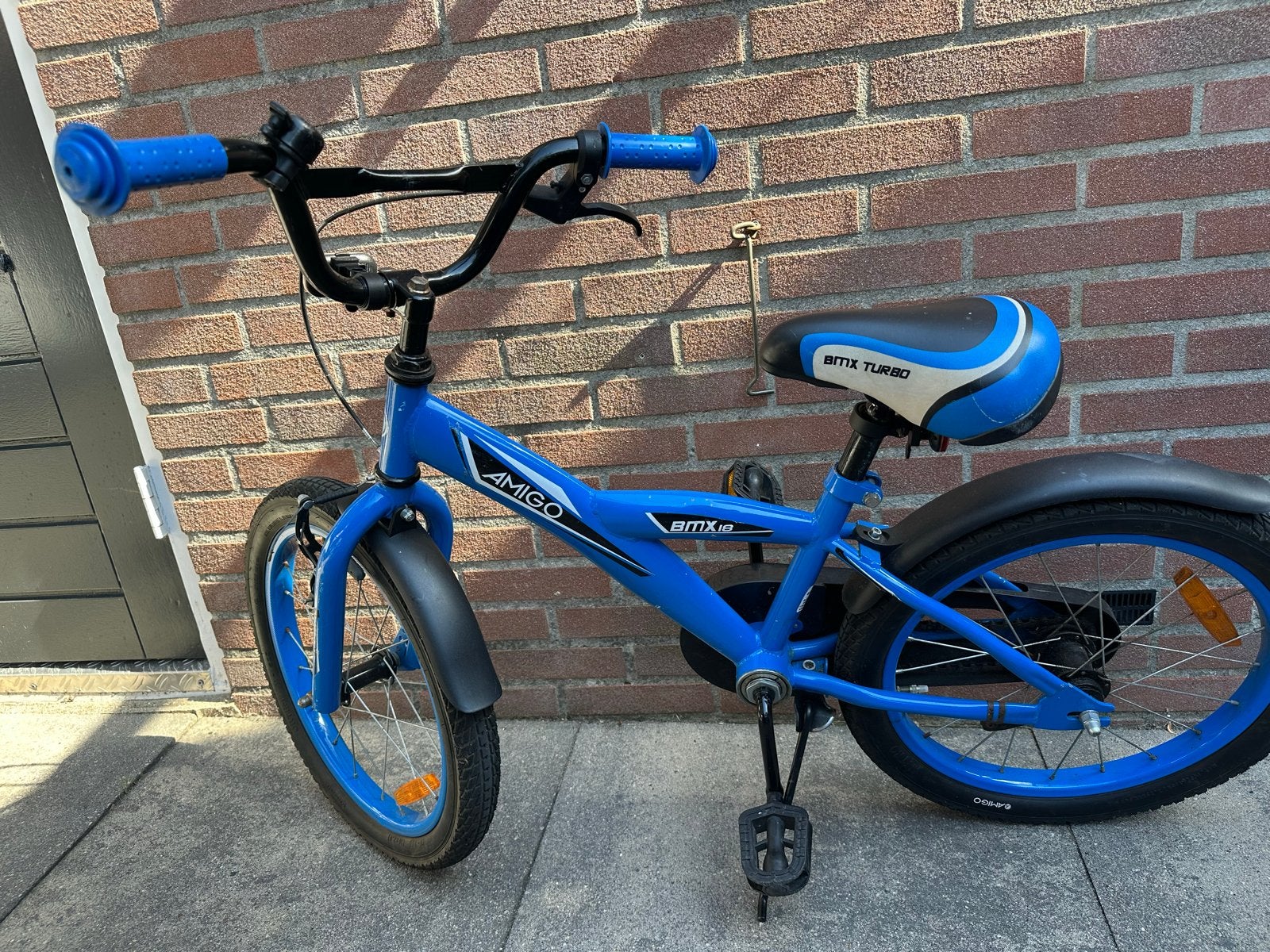 Amigo BMX kinderfiets - Blauw, 18 inch, Ophalen, Gebruikt, Velgrem, 16 tot 20 inch