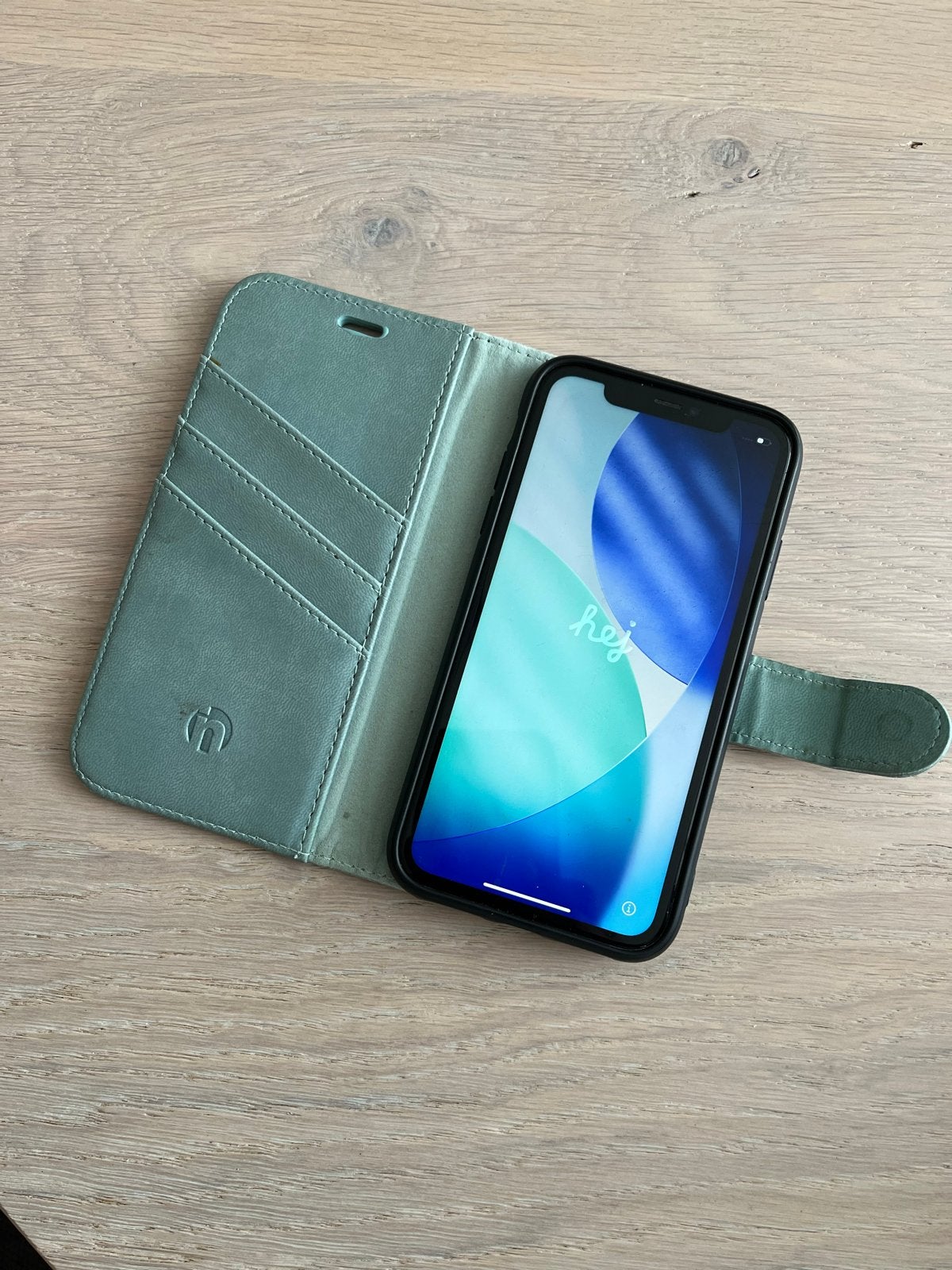 iPhone 11 Zwart - 64gb (incl hoesje), 80 %, Gebruikt, Zwart, 64 GB