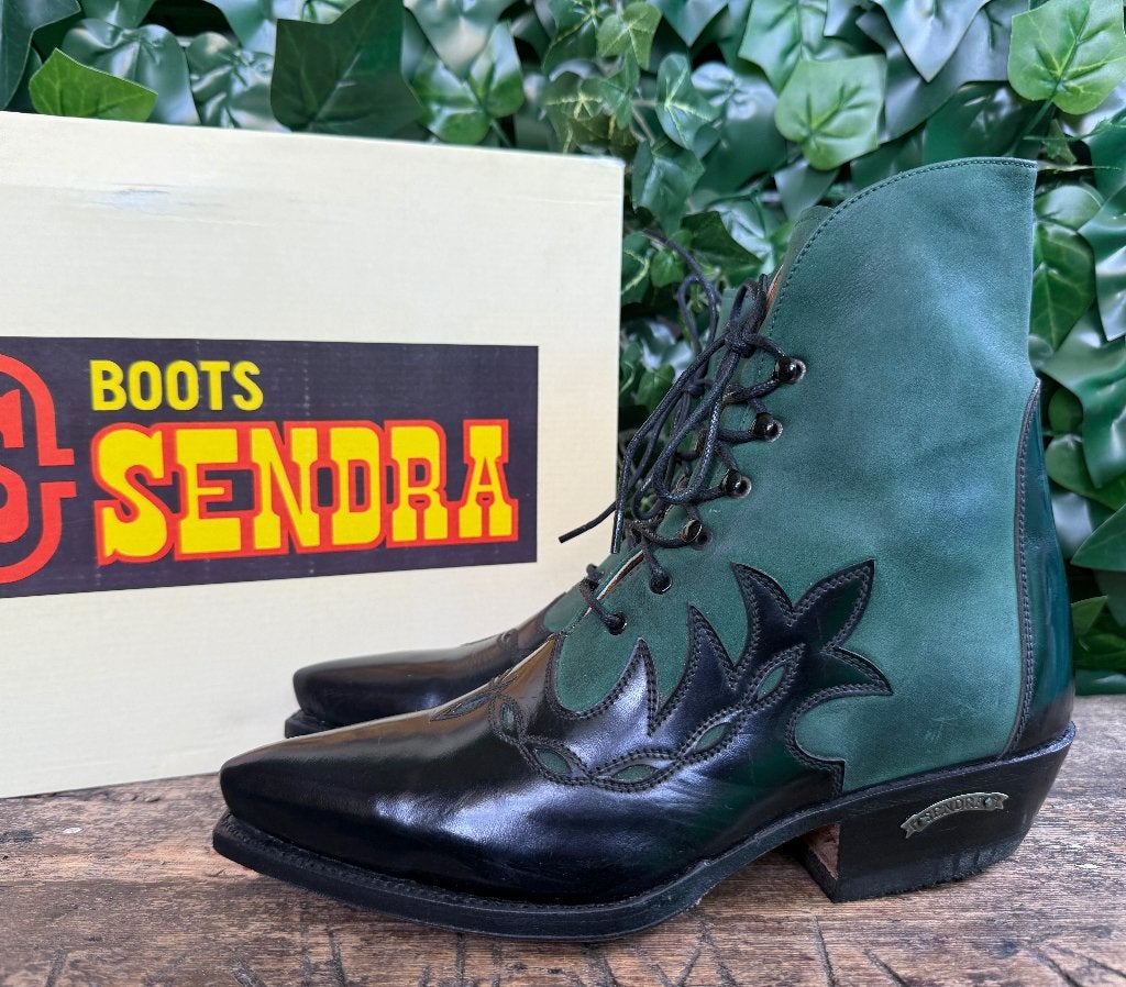 Prachtige vintage victoriaanse veterlaars sendra maat 37, Sendra, Lage of Enkellaarzen, Nieuw, Ophalen of Verzenden