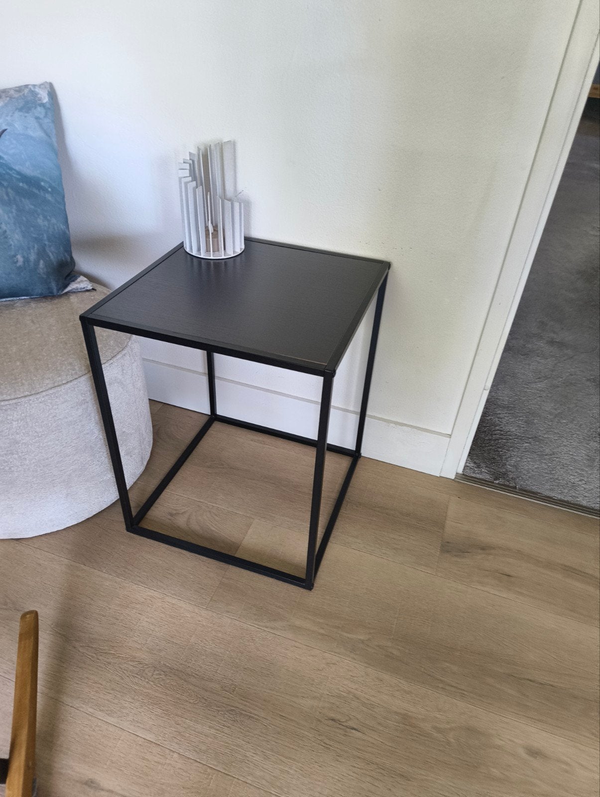 Bijzettafel zwart, Huis en Inrichting, Tafels | Sidetables, Ophalen, 50 tot 100 cm, Rond, Zo goed als nieuw