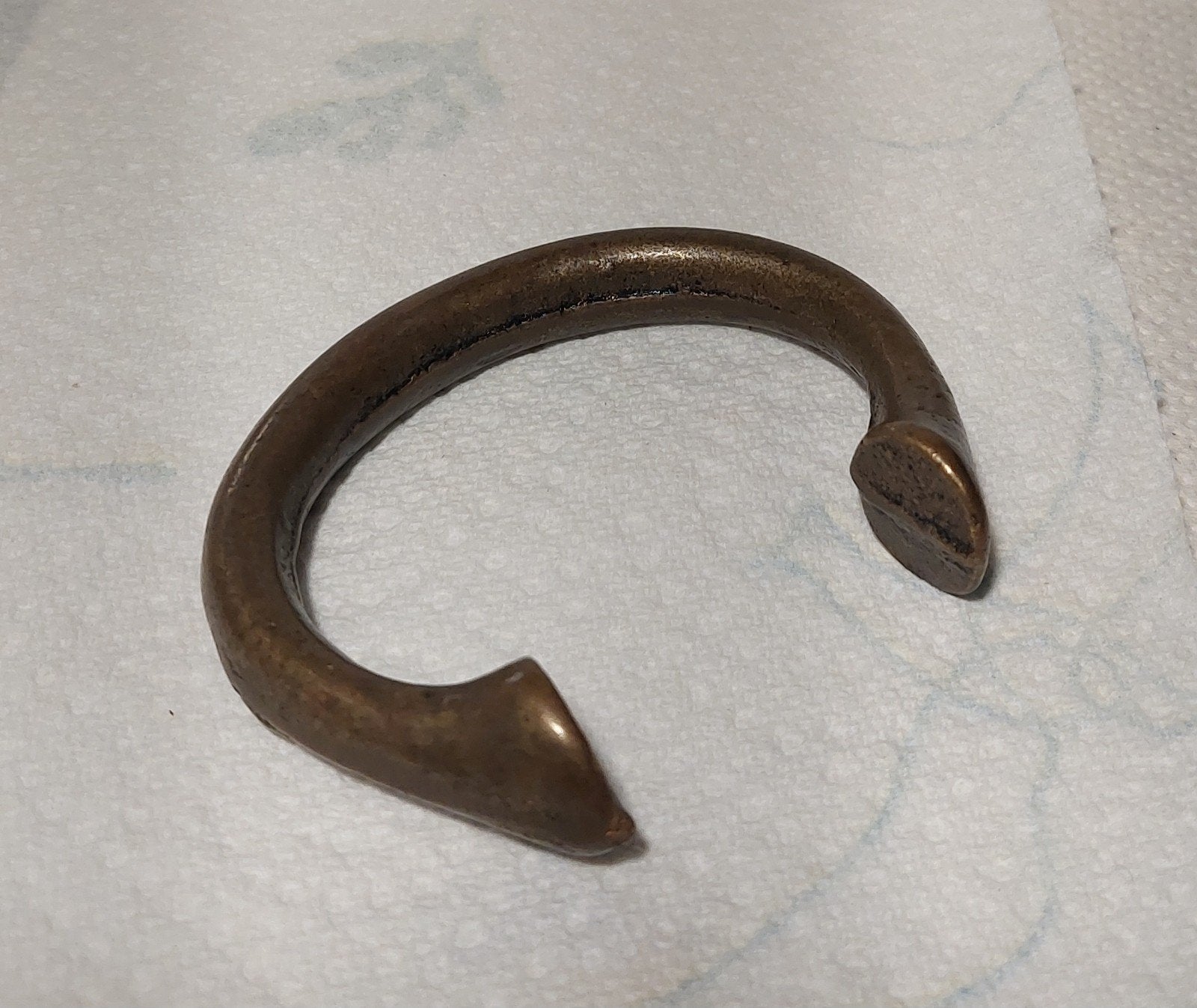 Armband, Okpoho Manilla, 19de eeuw geld, sieraad, statussymb, Ophalen of Verzenden
