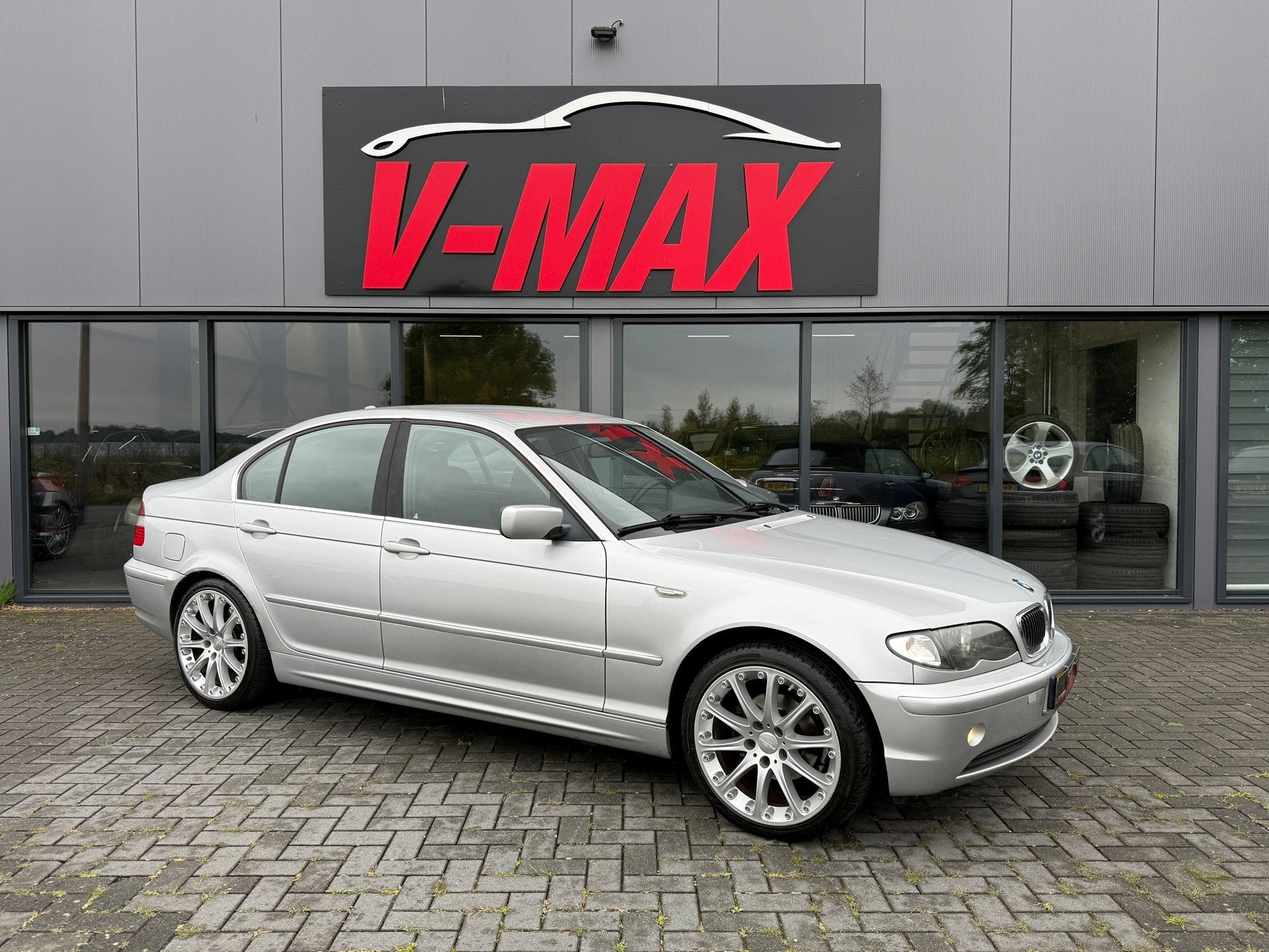 BMW 320i 2.2 AUT Special Exe NAP Leer Stoelvw Clima Trekhaak, Achterwielaandrijving, Gebruikt, Automatische klimaatregeling, 1600 kg