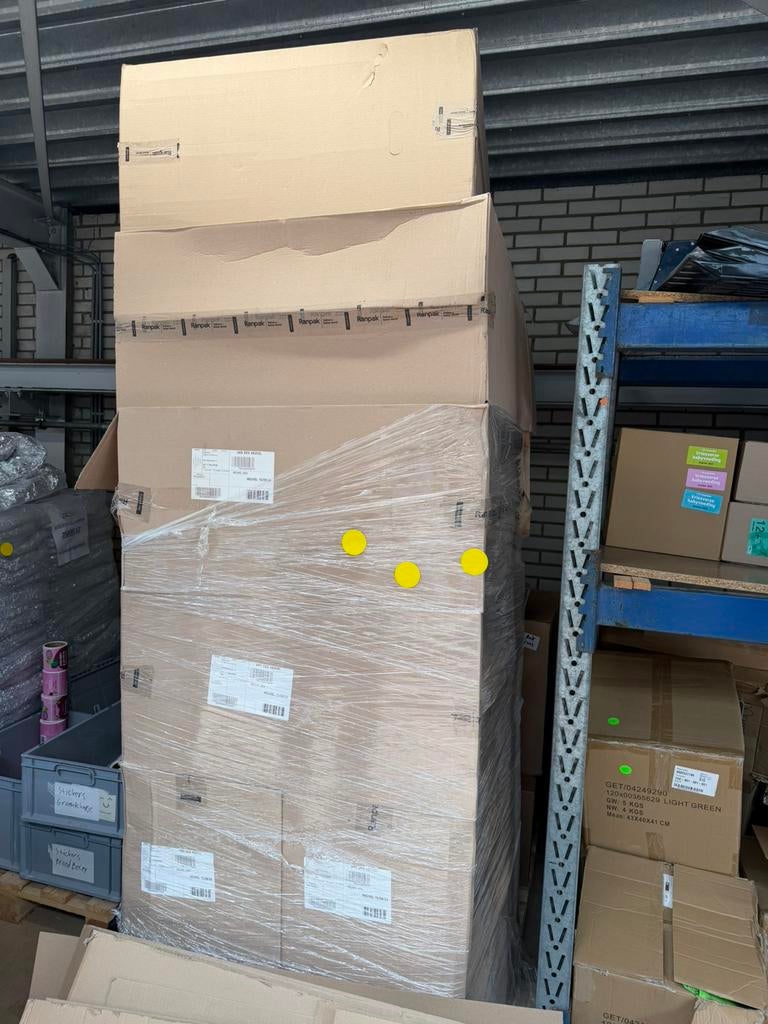 Pallet opvulmateriaal karton, Ophalen, Zo goed als nieuw