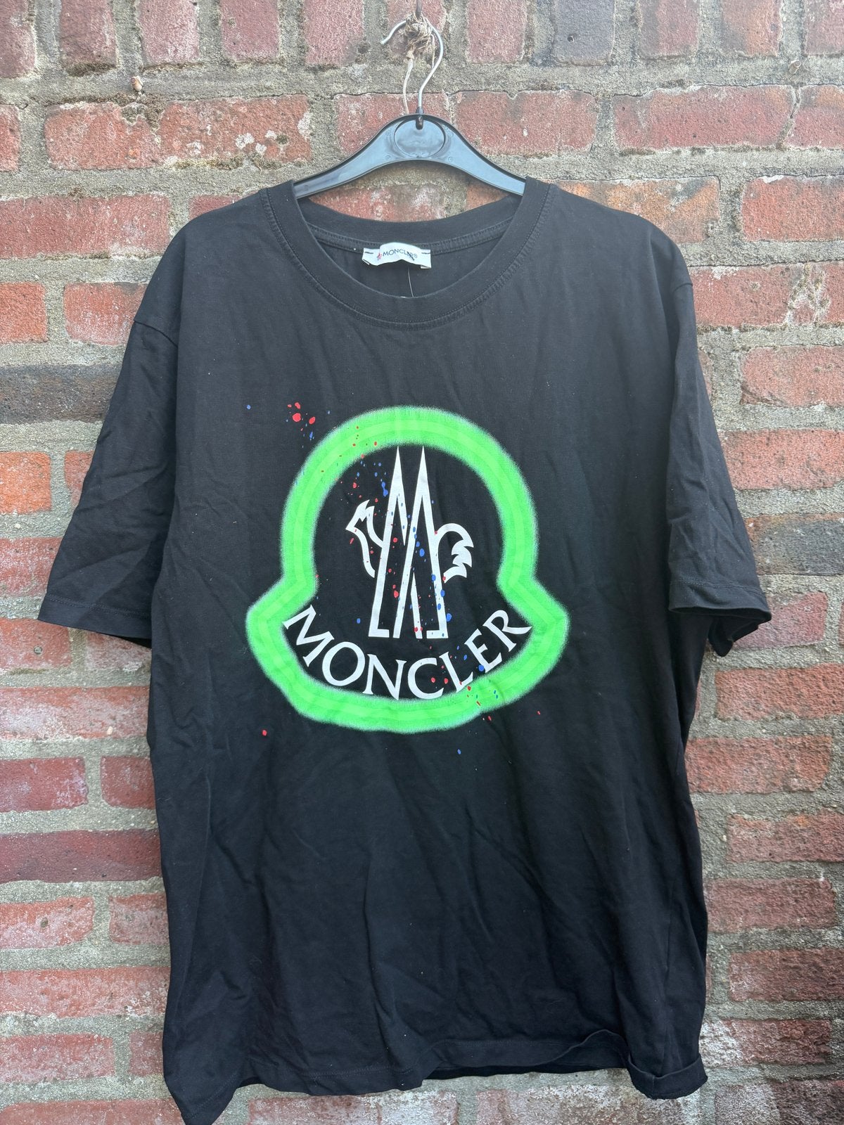 Moncler T-shirt Zwart met Groen Logo - Maat XL, Ophalen of Verzenden, Zo goed als nieuw, Maat 56/58 (XL), Zwart