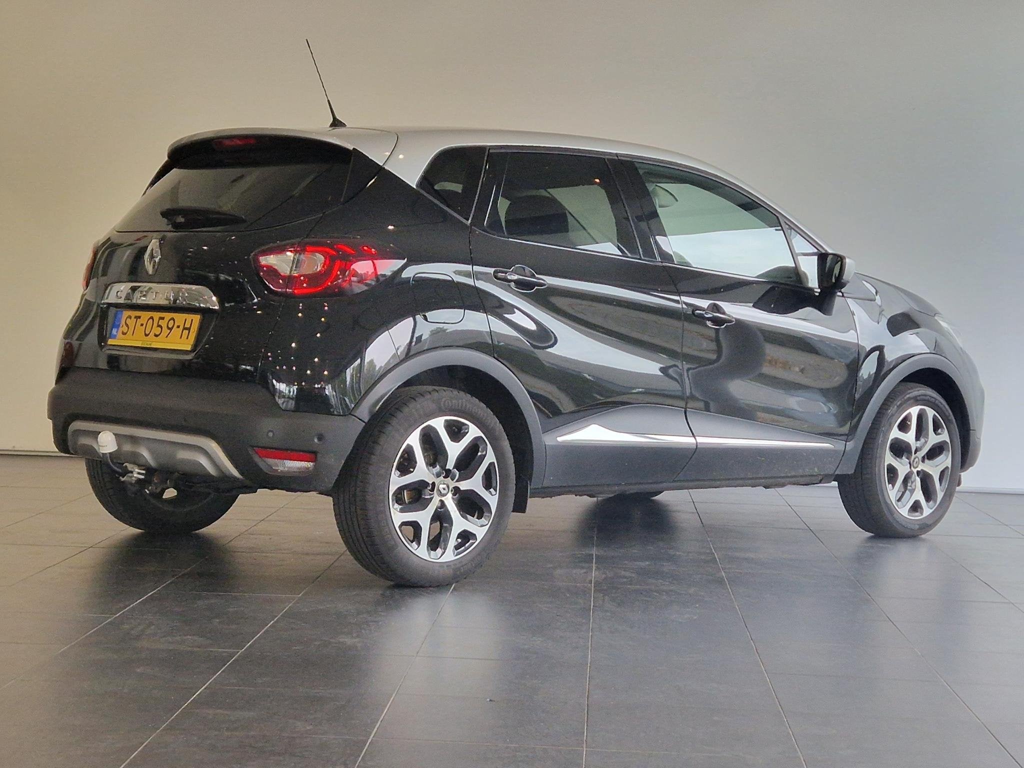 Renault Captur 0.9 TCe Intens | TREKHAAK | DEALER ONDERHOUDE, 898 cc, Stof, Gebruikt, Met garantie (alle)