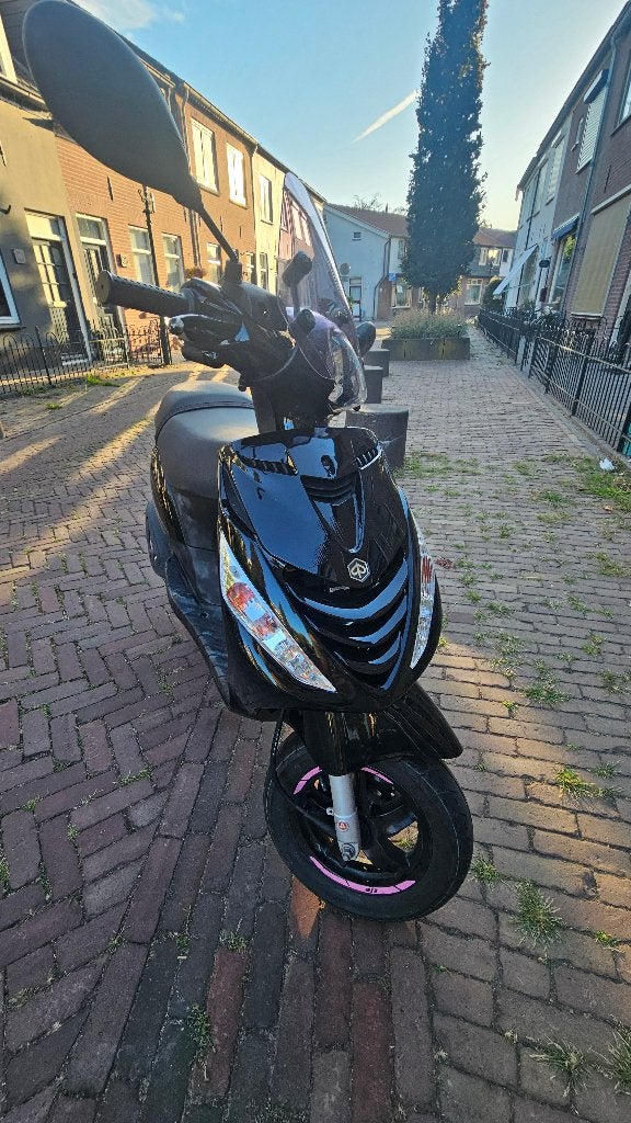 Piaggio Zip 4 takt 50cc, Ophalen, Maximaal 45 km/u, Zip, Zo goed als nieuw