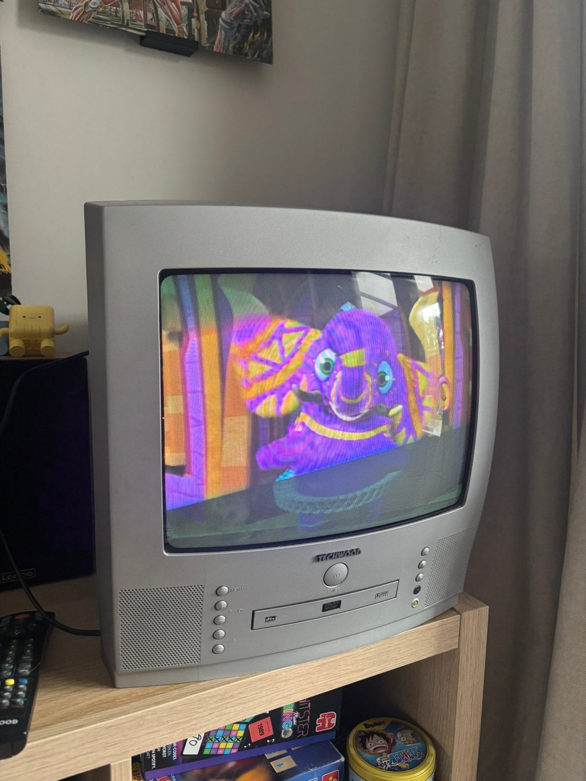 Techwood CRT met DVD speler Beeldbuis, Ophalen, Zo goed als nieuw, 50 Hz, Overige merken