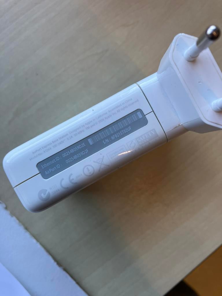 Apple Airport Express A1264, Computers en Software, Routers en Modems, Ophalen of Verzenden, Zo goed als nieuw