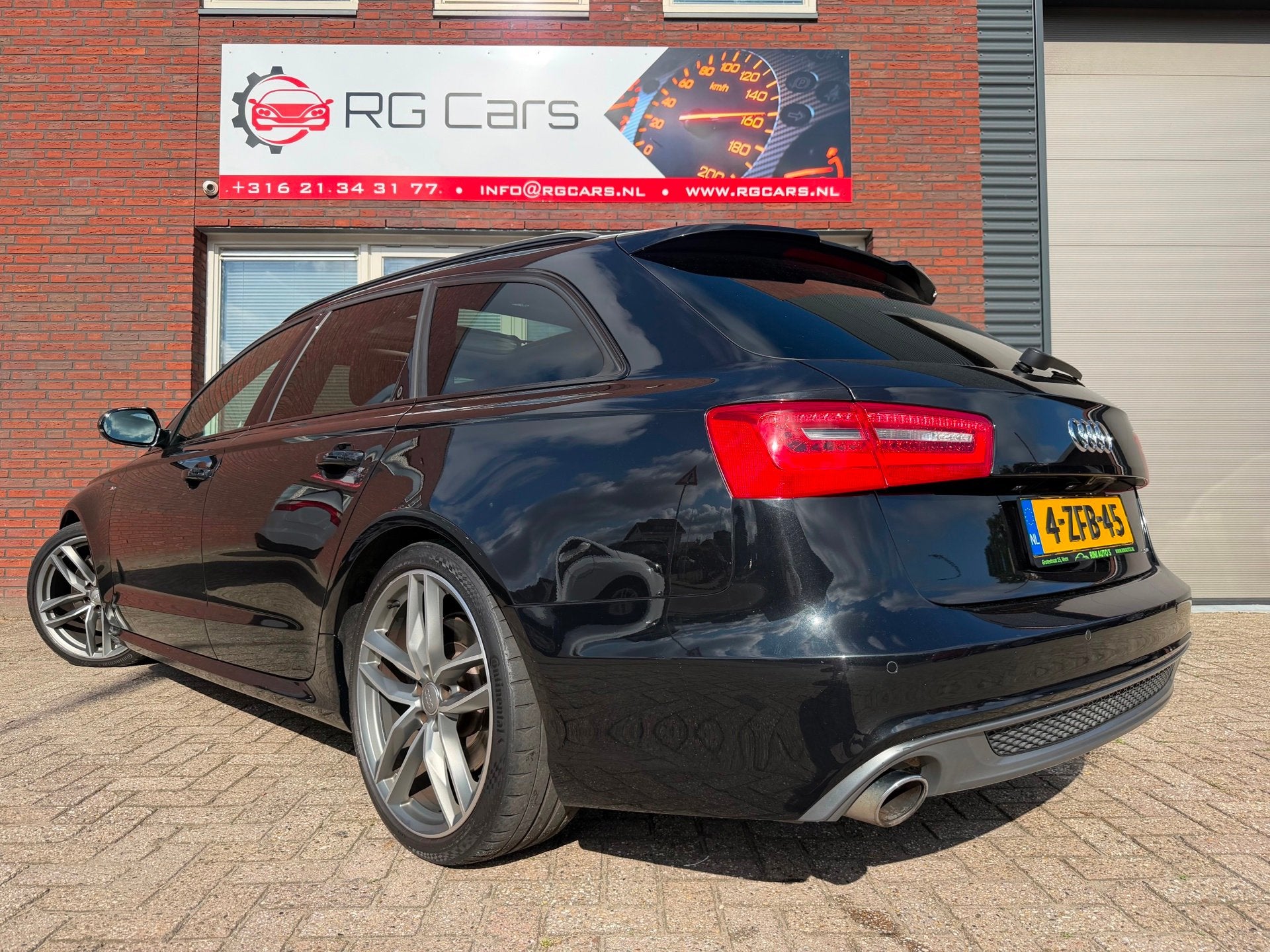 Audi A6 Avant 3.0 TDI BiT quattro Sport Edition / Navi / Cam, Automaat, Euro 5, Met garantie (alle), Zwart
