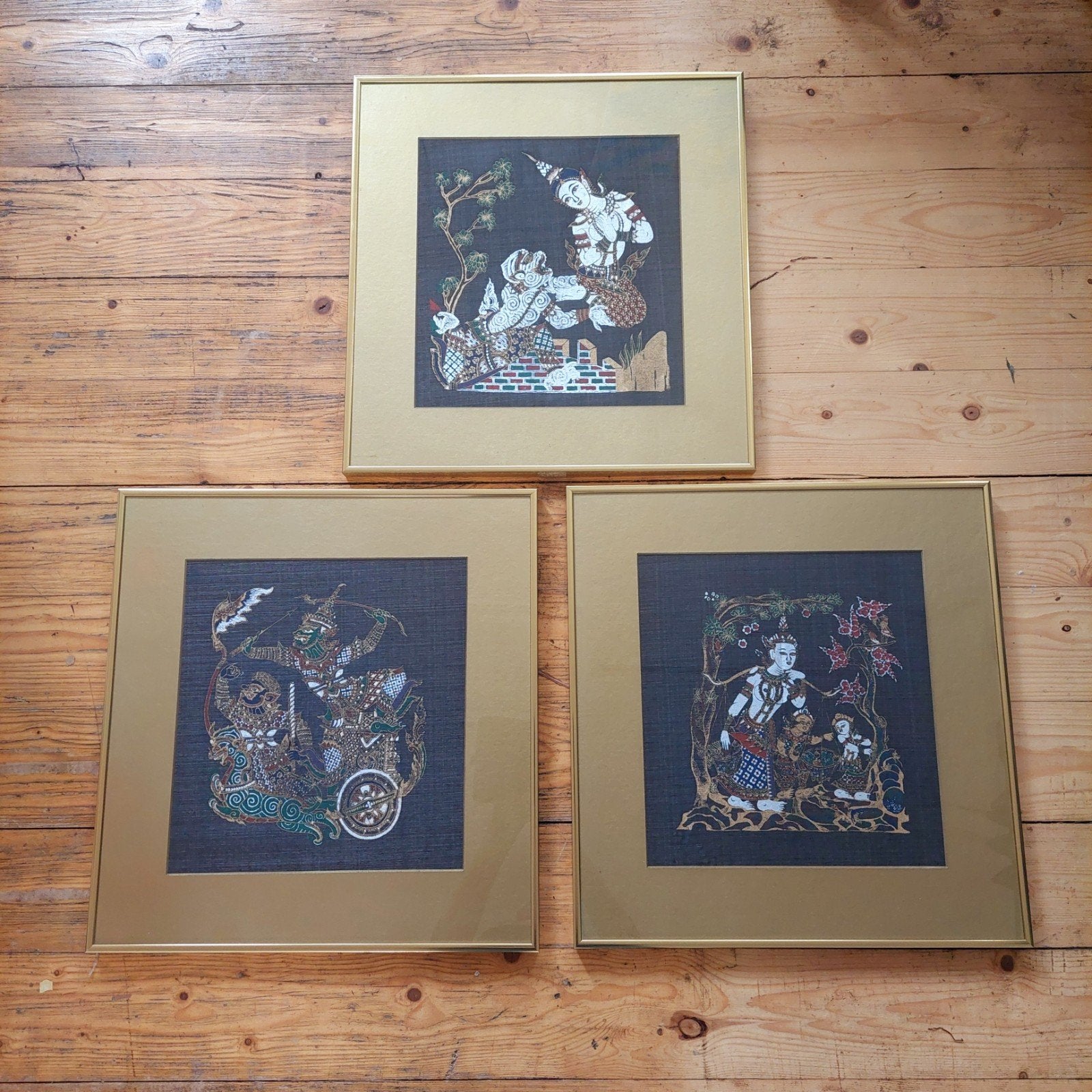 Lucky Vintage Thaise Zijdeschilderingen (Ramakien) drieluik, Ophalen, ., ., .