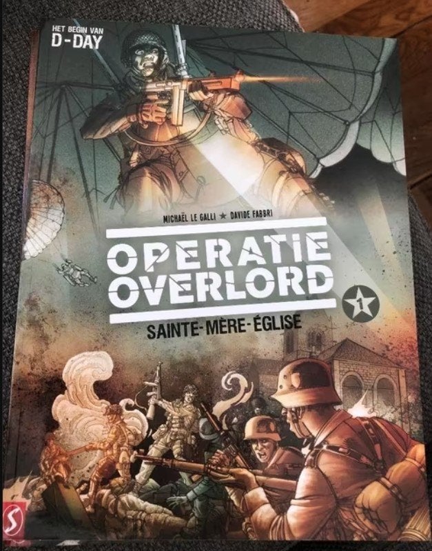 sainte-mere-eglise operatie overlord d-day k2, Eén stripboek, Ophalen of Verzenden, Zo goed als nieuw