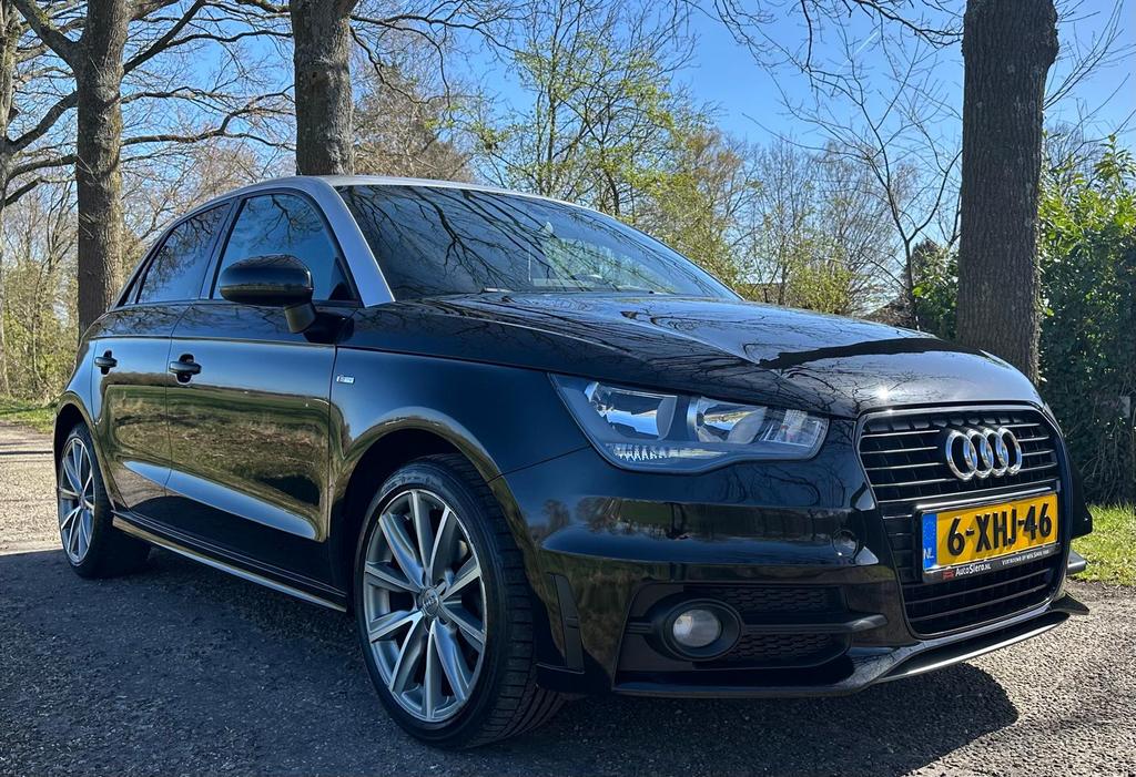 Audi A1 1.2 Tfsi S-Line 63KW SB 2014 Zwart, Voorwielaandrijving, Stof, Zwart, 4 cilinders