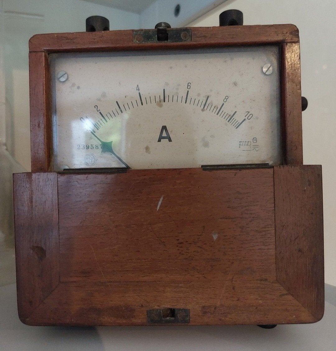 Antieke Amperemeter in Houten Behuizing, Ophalen of Verzenden